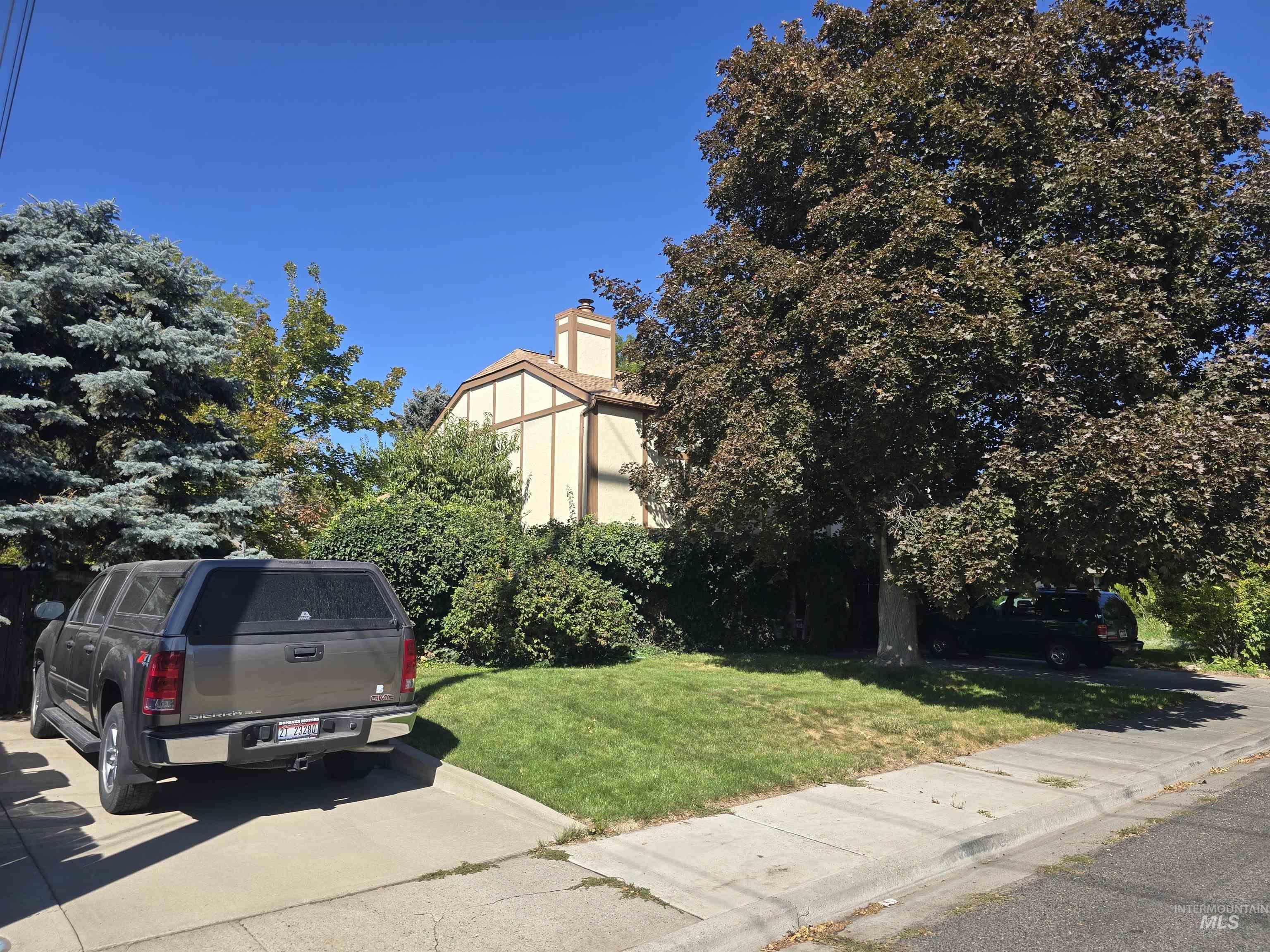 280 Meadows Lane, Twin Falls, Idaho 83301, 3 Bedrooms, 3.5 Bathrooms, Residential For Sale, Price $399,900,MLS 99000890