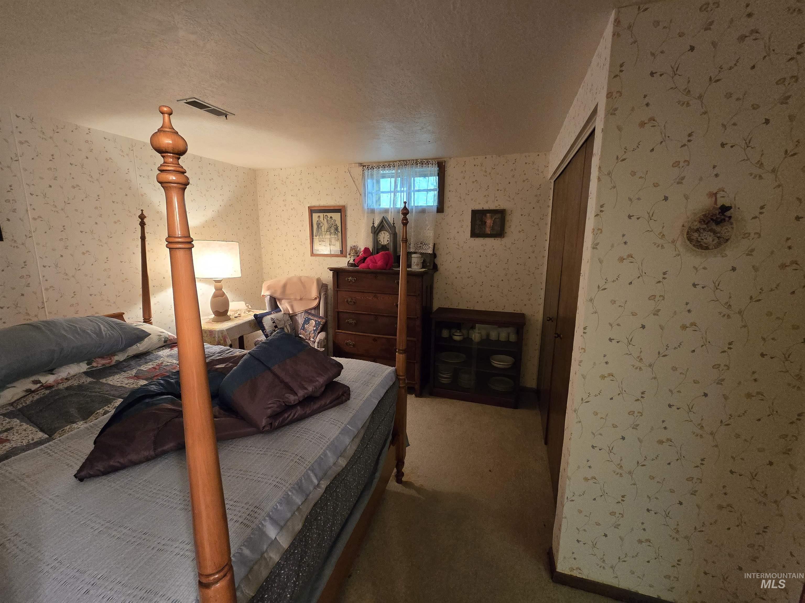 280 Meadows Lane, Twin Falls, Idaho 83301, 3 Bedrooms, 3.5 Bathrooms, Residential For Sale, Price $399,900,MLS 99000890