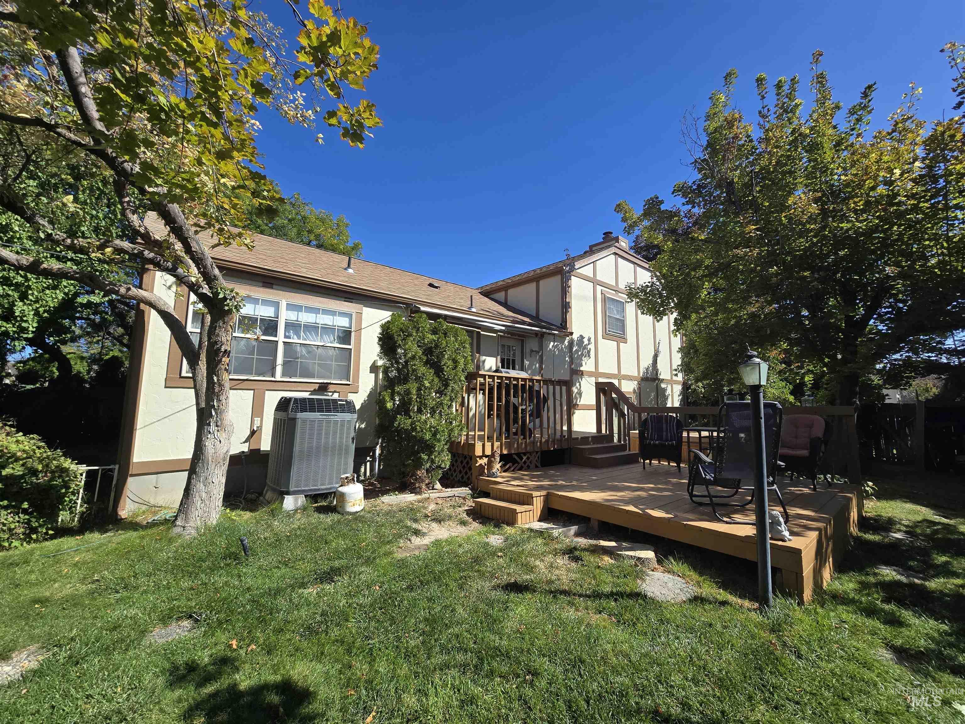 280 Meadows Lane, Twin Falls, Idaho 83301, 3 Bedrooms, 3.5 Bathrooms, Residential For Sale, Price $399,900,MLS 99000890