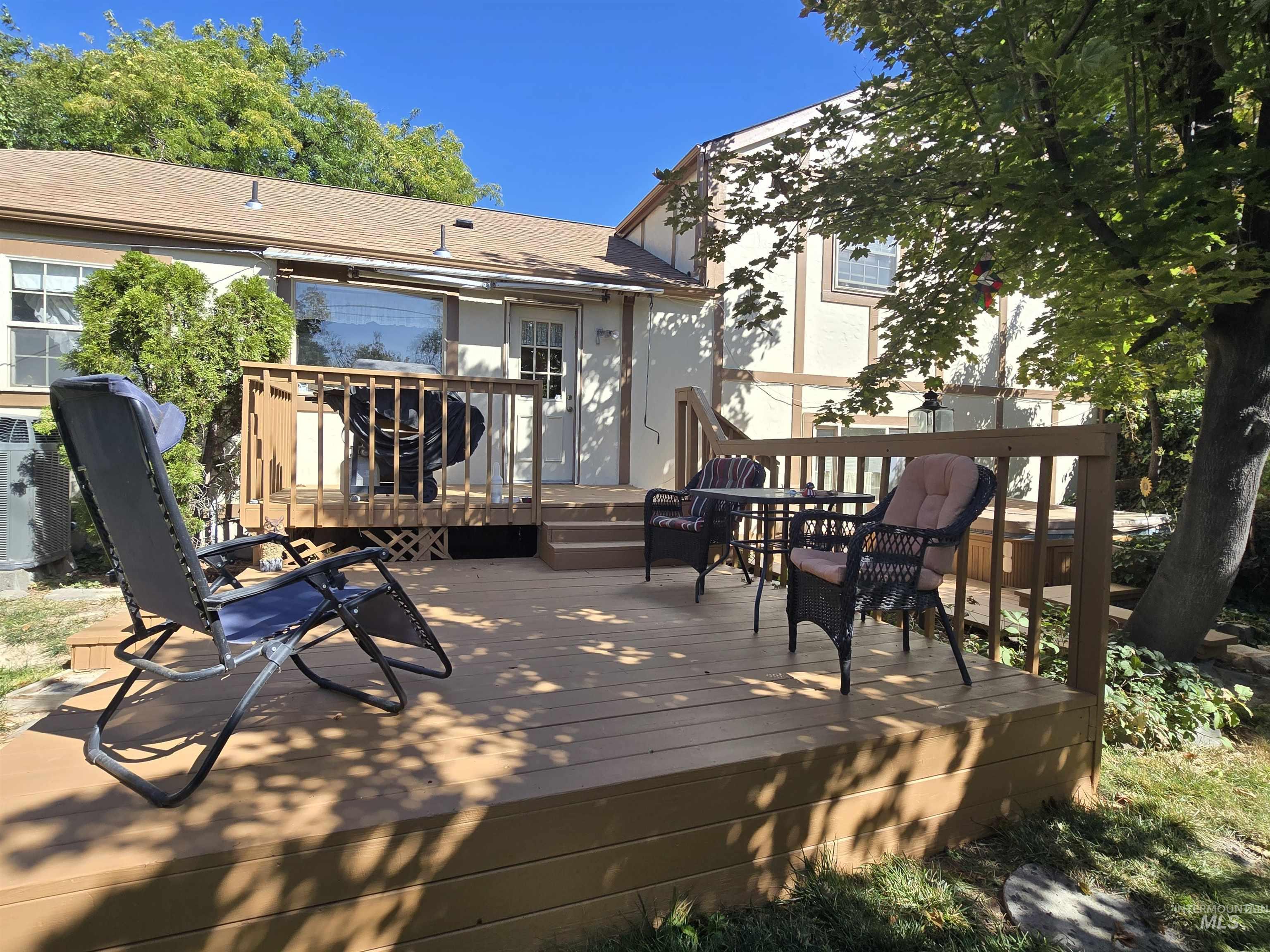 280 Meadows Lane, Twin Falls, Idaho 83301, 3 Bedrooms, 3.5 Bathrooms, Residential For Sale, Price $399,900,MLS 99000890