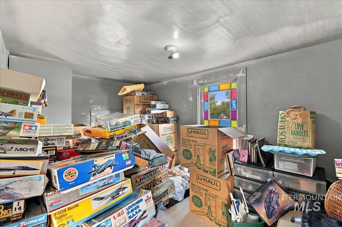 442 N 6th St, Payette, Idaho 83661, 4 Bedrooms, 1 Bathroom, Residential For Sale, Price $210,000, 99000894