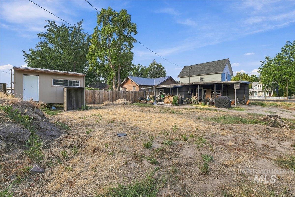 442 N 6th St, Payette, Idaho 83661, 4 Bedrooms, 1 Bathroom, Residential For Sale, Price $210,000, 99000894