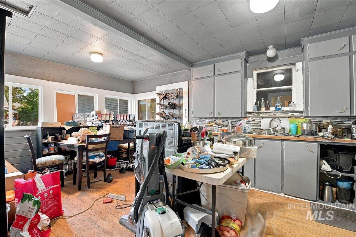 442 N 6th St, Payette, Idaho 83661, 4 Bedrooms, 1 Bathroom, Residential For Sale, Price $210,000, 99000894