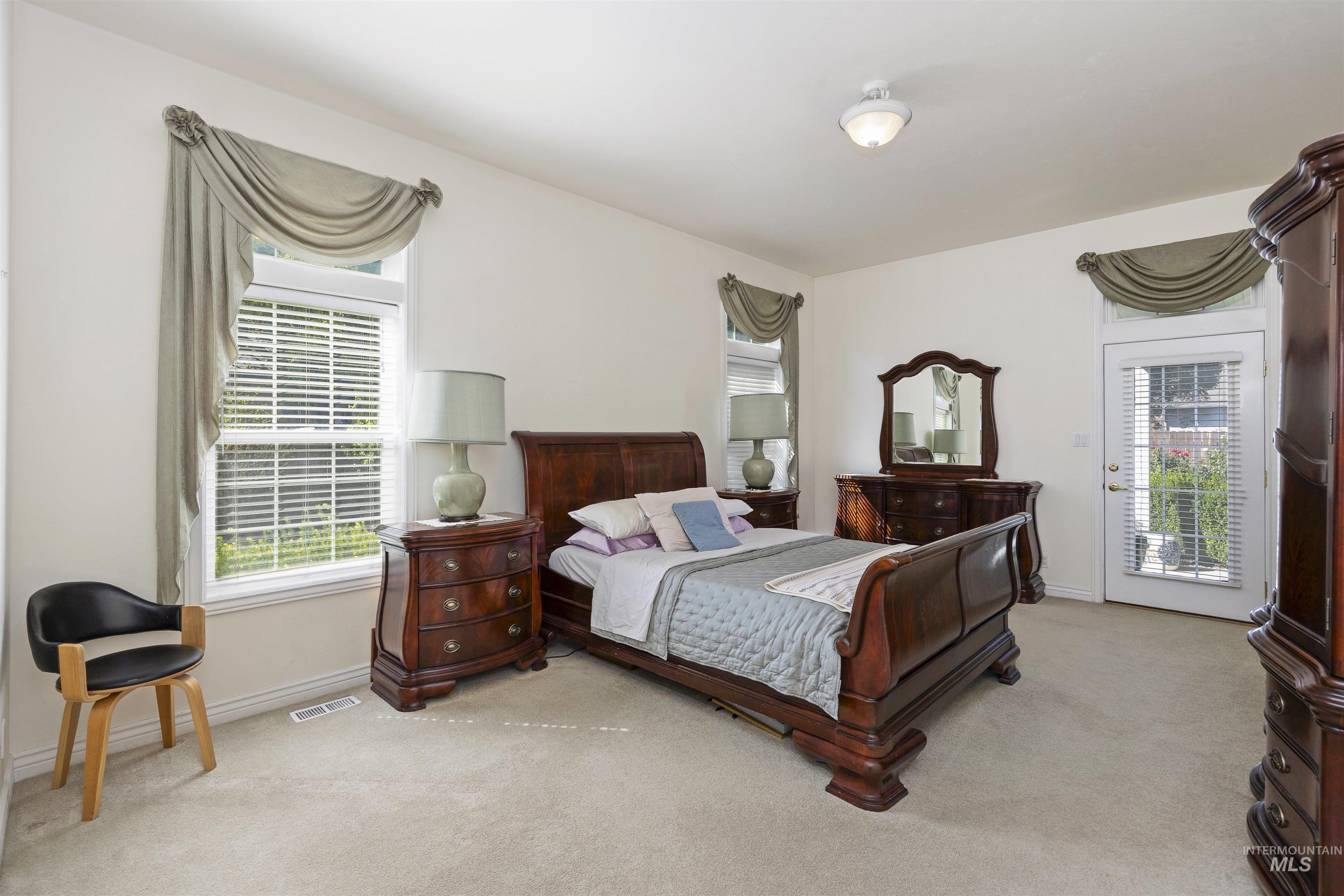 575 Woodland Drive, Twin Falls, Idaho 83301, 3 Bedrooms, 2 Bathrooms, Residential For Sale, Price $535,000,MLS 99000896