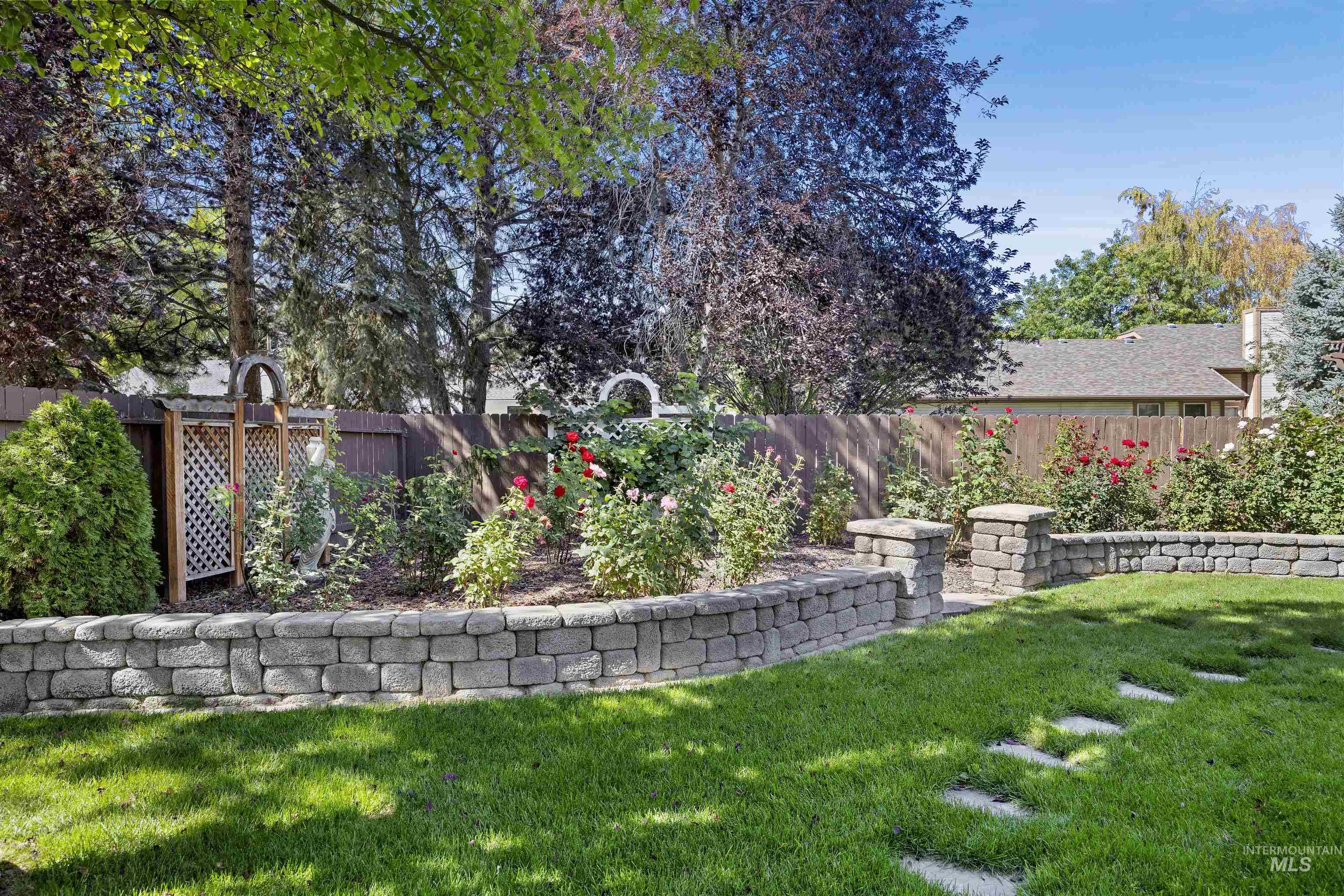575 Woodland Drive, Twin Falls, Idaho 83301, 3 Bedrooms, 2 Bathrooms, Residential For Sale, Price $535,000,MLS 99000896