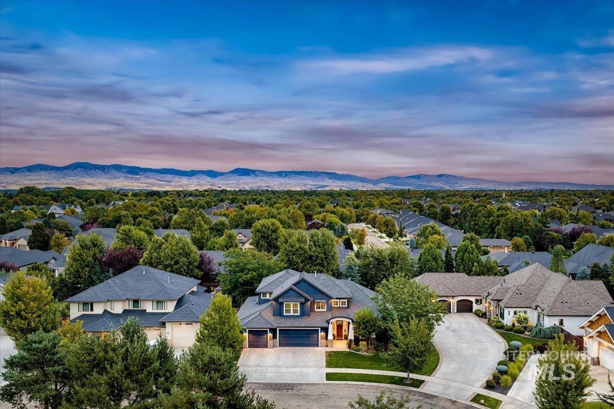 2885 S Fox Troop Pl, Eagle, Idaho 83616, 5 Bedrooms, 3.5 Bathrooms, Residential For Sale, Price $1,159,000,MLS 99000897
