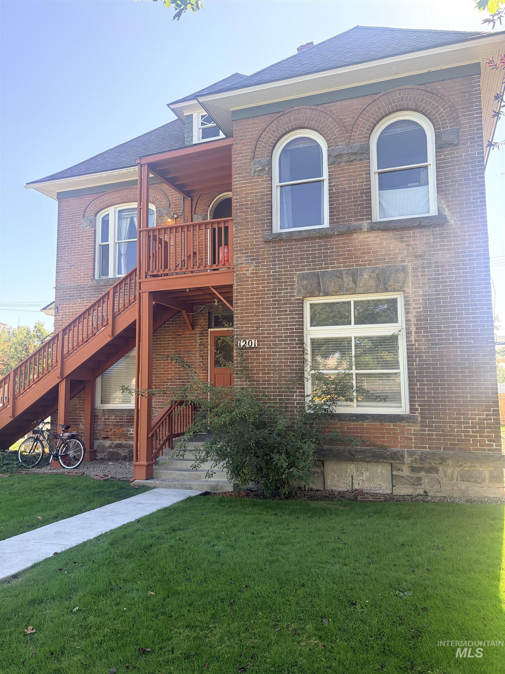 1201 W Washington, Boise, Idaho 83702, 1 Bedroom, 1 Bathroom, Residential Income For Sale, Price $888,000,MLS 99000900