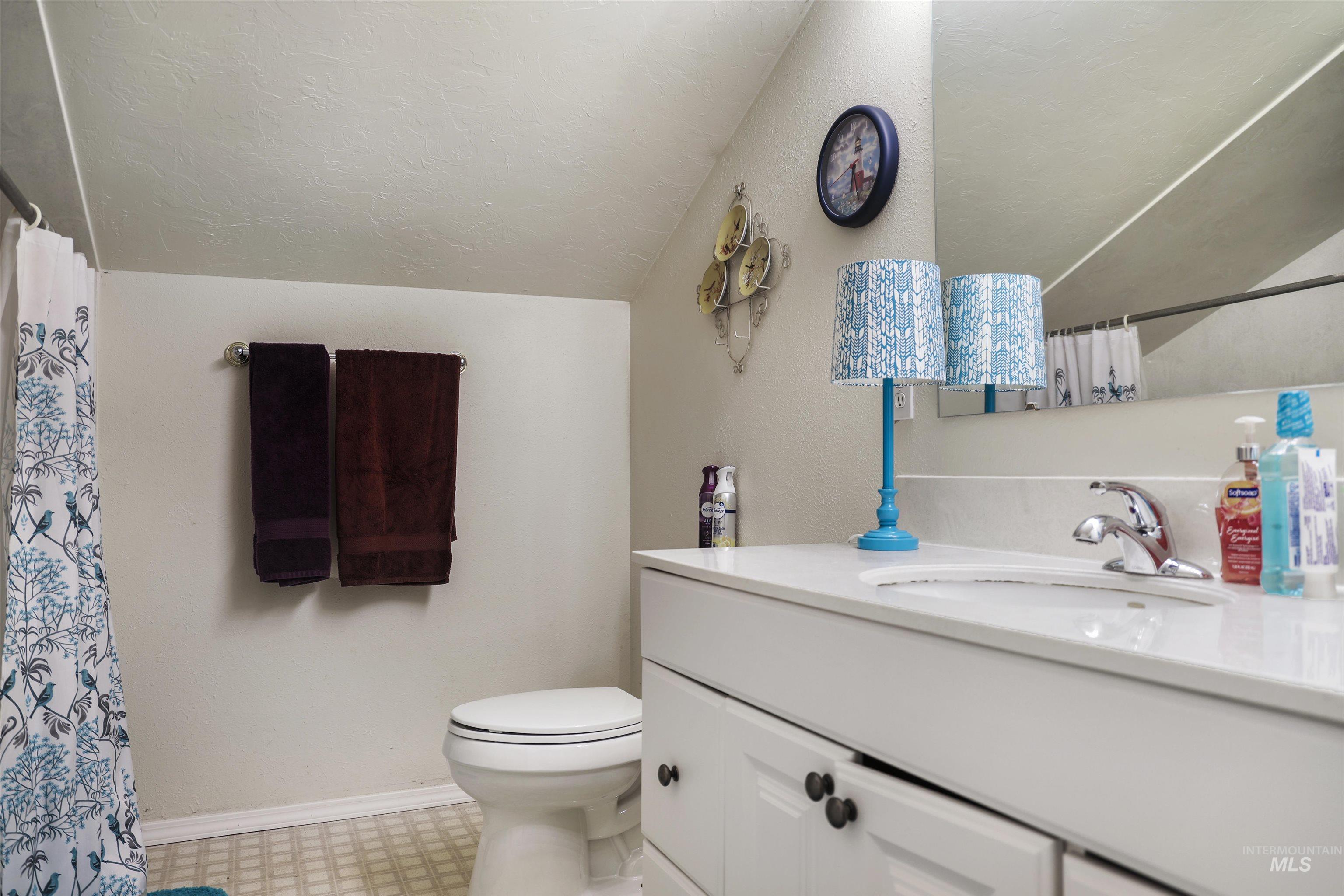 374 E 400 S, Jerome, Idaho 83338, 3 Bedrooms, 3 Bathrooms, Residential For Sale, Price $799,000,MLS 99000903