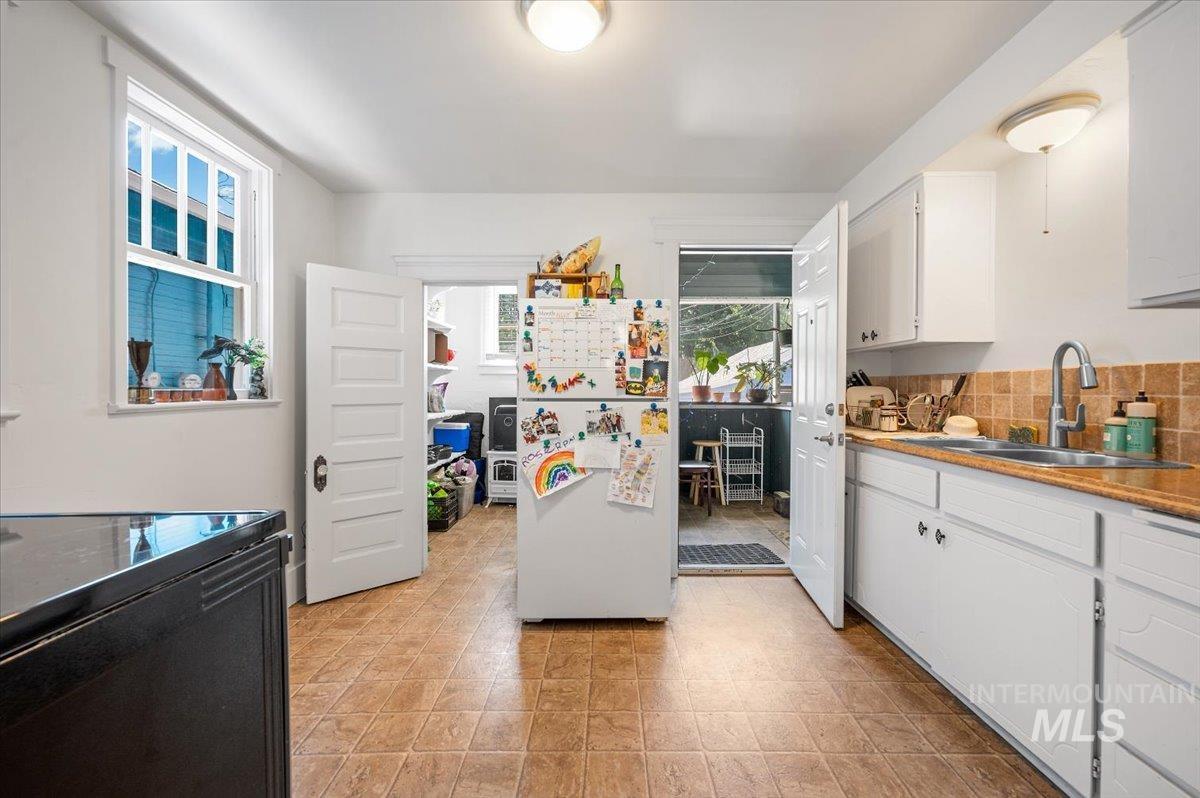 1607 W Resseguie, Boise, Idaho 83702, 1 Bedroom, 1 Bathroom, Residential Income For Sale, Price $790,000,MLS 99000907