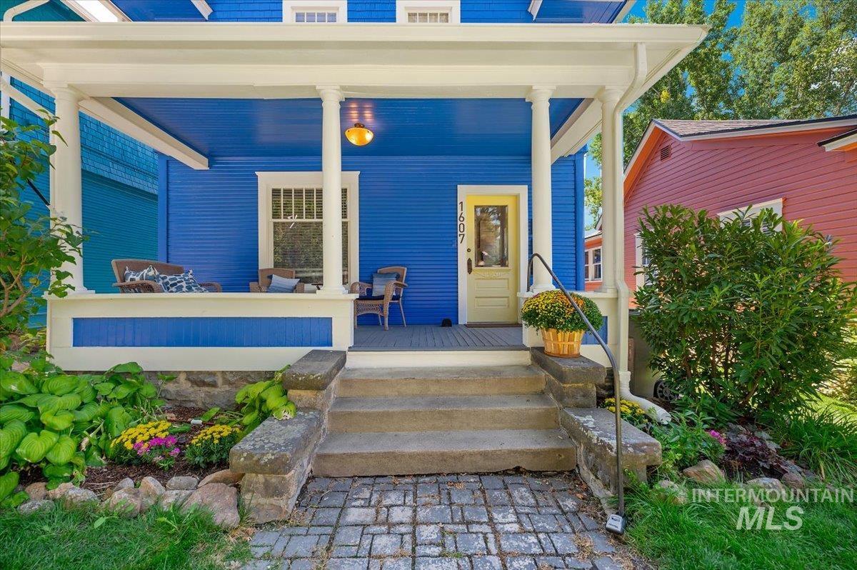 1607 W Resseguie, Boise, Idaho 83702, 1 Bedroom, 1 Bathroom, Residential Income For Sale, Price $790,000,MLS 99000907