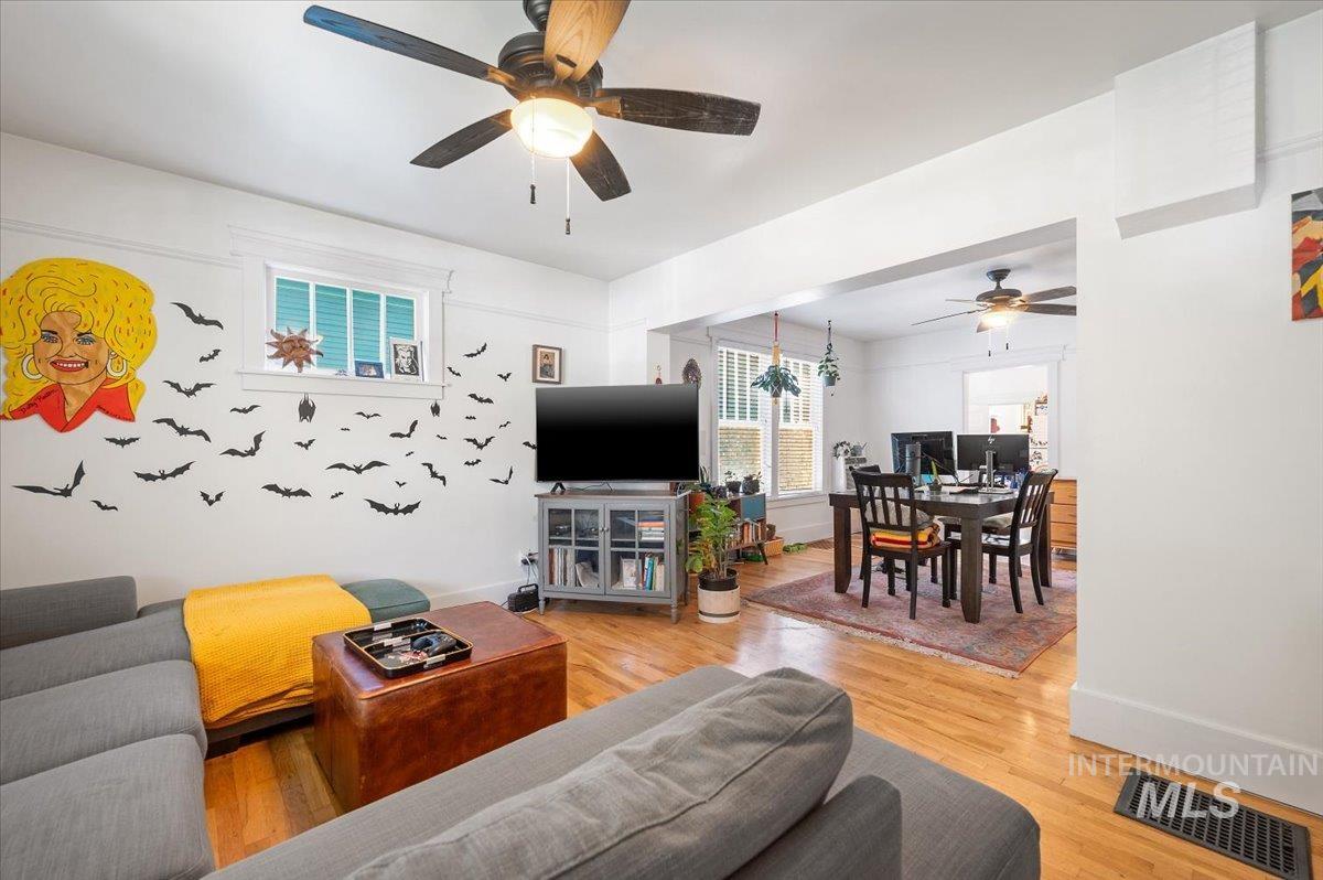 1607 W Resseguie, Boise, Idaho 83702, 1 Bedroom, 1 Bathroom, Residential Income For Sale, Price $790,000,MLS 99000907