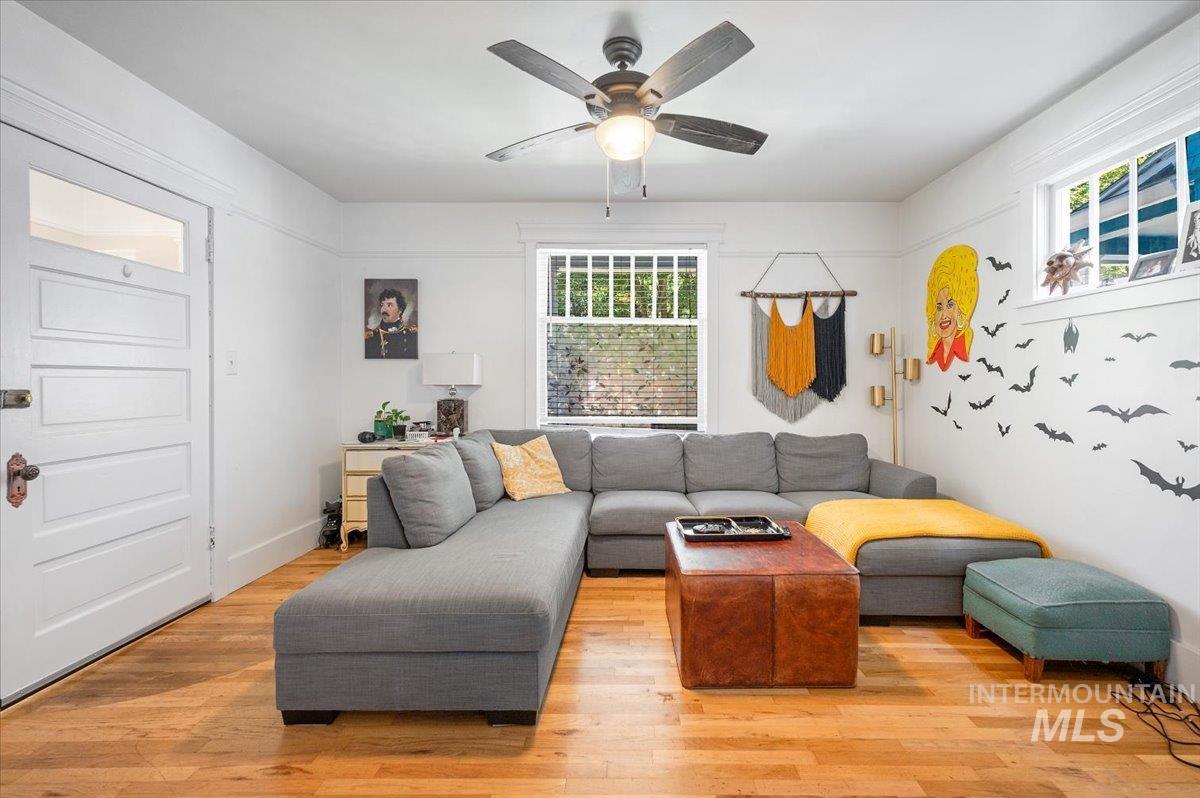 1607 W Resseguie, Boise, Idaho 83702, 1 Bedroom, 1 Bathroom, Residential Income For Sale, Price $790,000,MLS 99000907