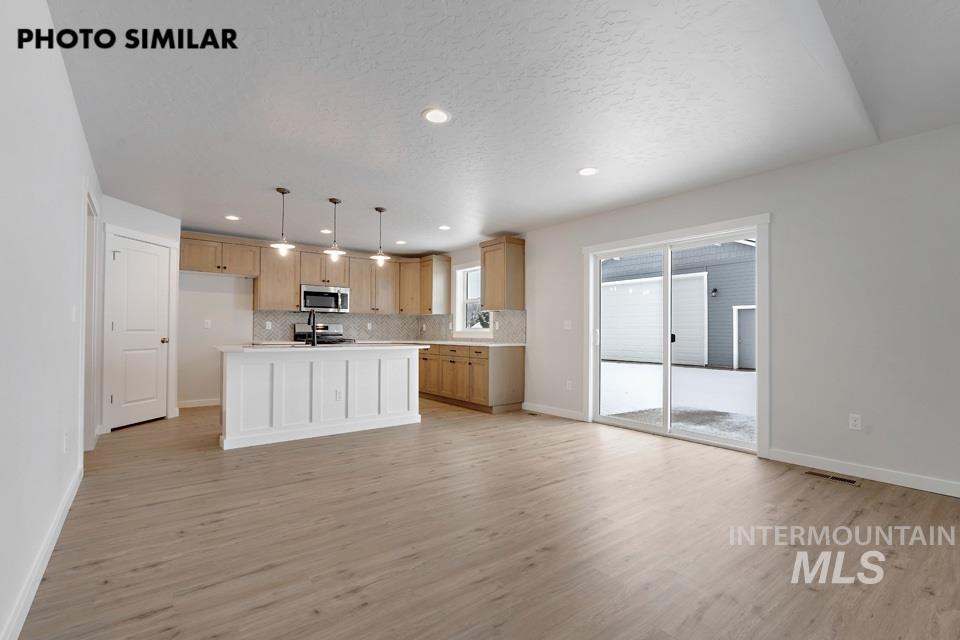 1425 Dawn St, Weiser, Idaho 83672, 5 Bedrooms, 2.5 Bathrooms, Residential For Sale, Price $471,499,MLS 99000908