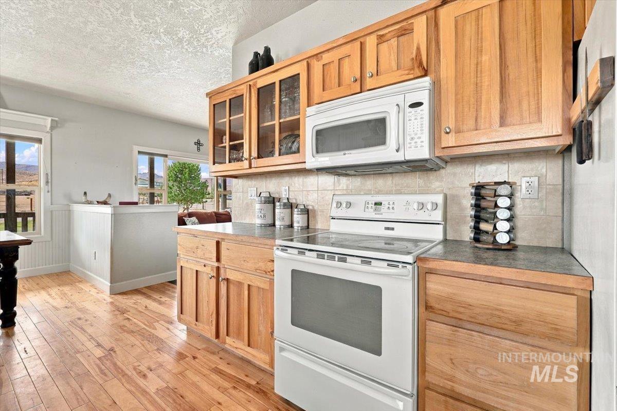 18026 Briar Creek Rd, Murphy, Idaho 83650, 3 Bedrooms, 2.5 Bathrooms, Residential For Sale, Price $985,000, 99000914