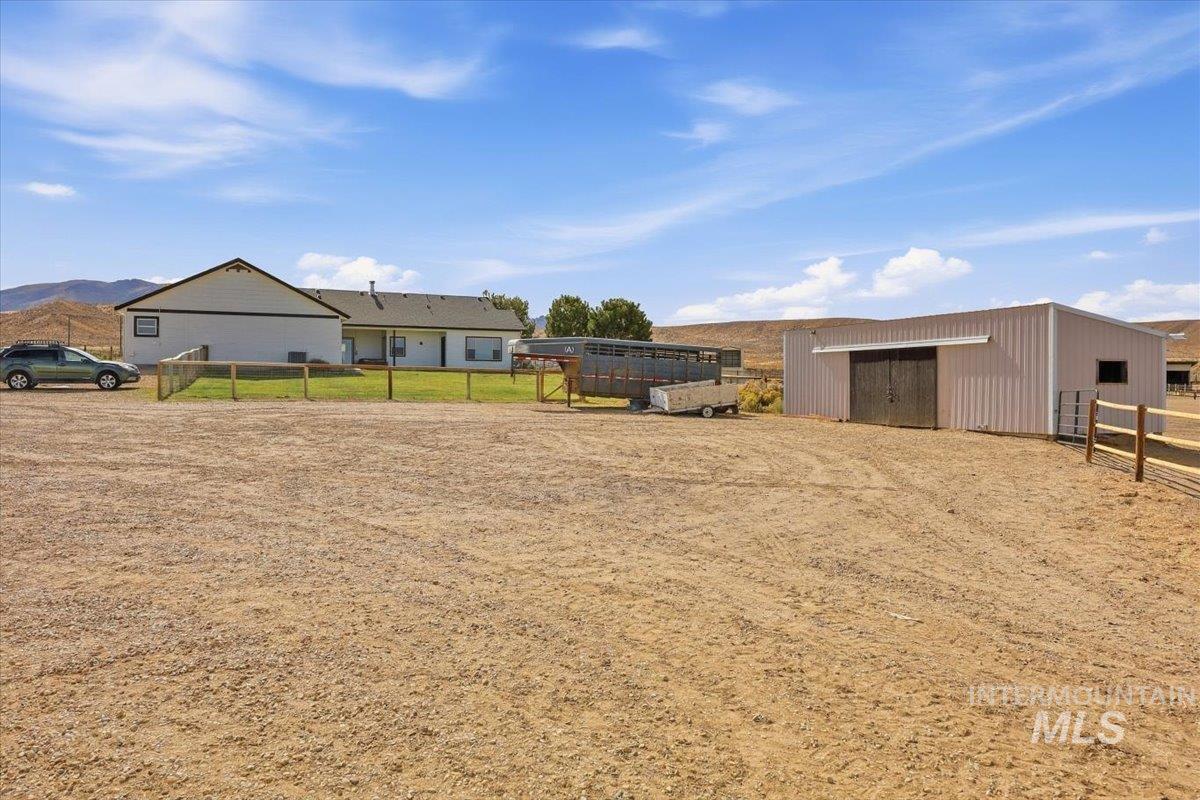 18026 Briar Creek Rd, Murphy, Idaho 83650, 3 Bedrooms, 2.5 Bathrooms, Residential For Sale, Price $985,000, 99000914
