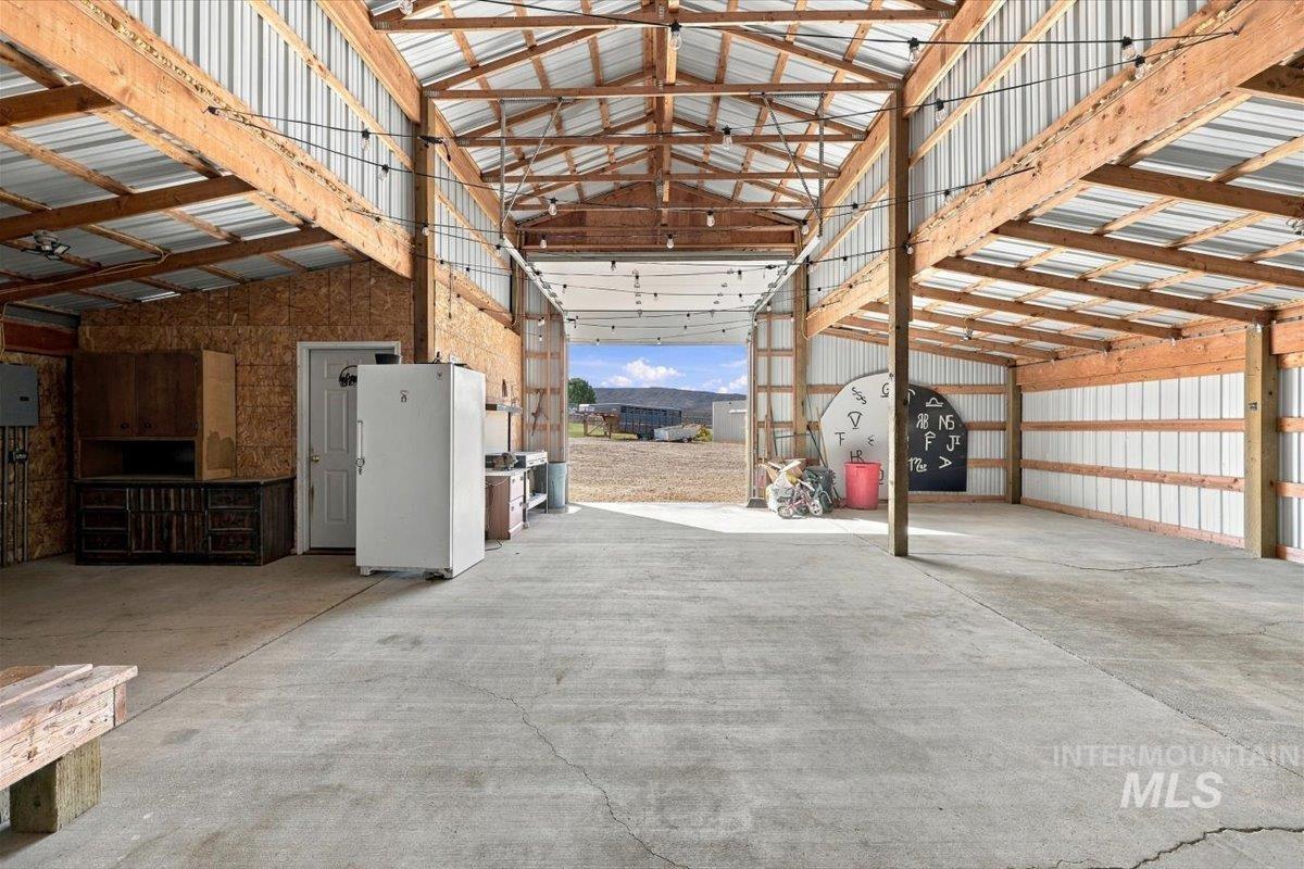 18026 Briar Creek Rd, Murphy, Idaho 83650, 3 Bedrooms, 2.5 Bathrooms, Residential For Sale, Price $985,000, 99000914