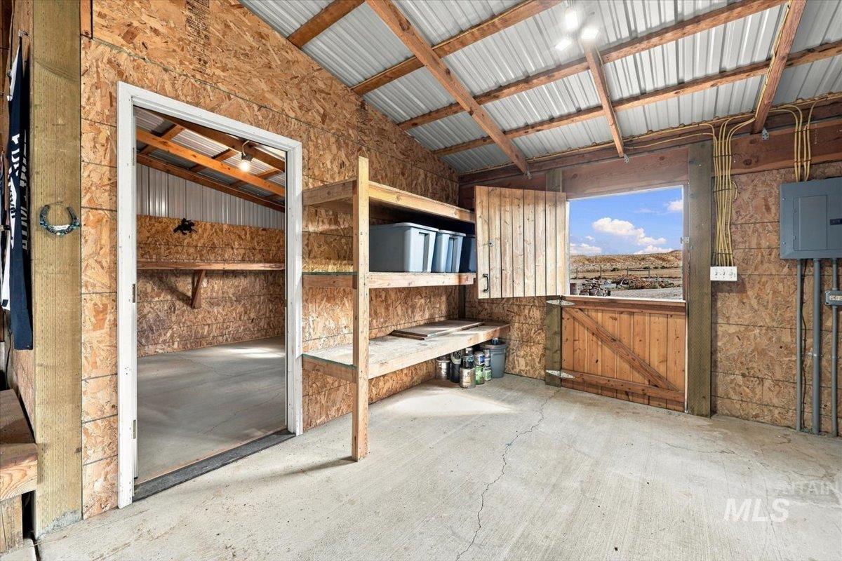 18026 Briar Creek Rd, Murphy, Idaho 83650, 3 Bedrooms, 2.5 Bathrooms, Residential For Sale, Price $985,000, 99000914