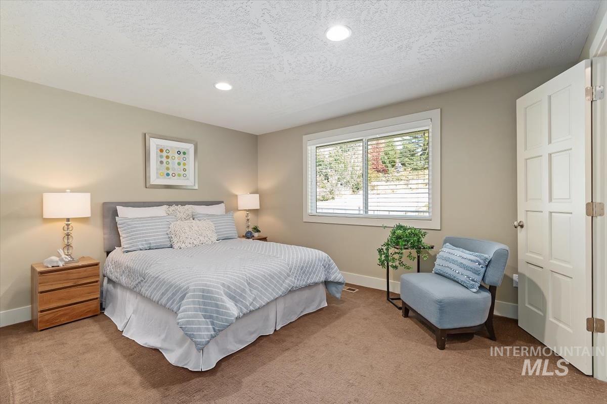 709 E Braemere, Boise, Idaho 83702, 4 Bedrooms, 4.5 Bathrooms, Residential For Sale, Price $1,495,000,MLS 99000927