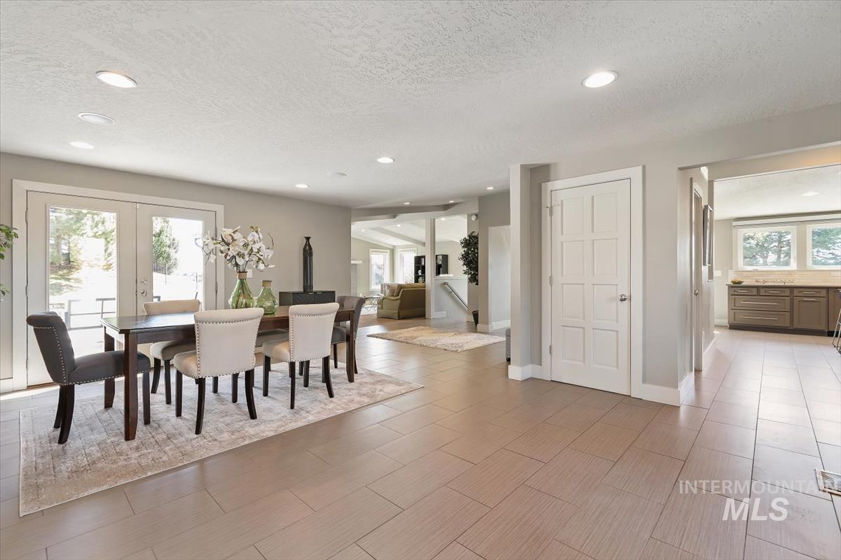 709 E Braemere, Boise, Idaho 83702, 4 Bedrooms, 4.5 Bathrooms, Residential For Sale, Price $1,495,000,MLS 99000927