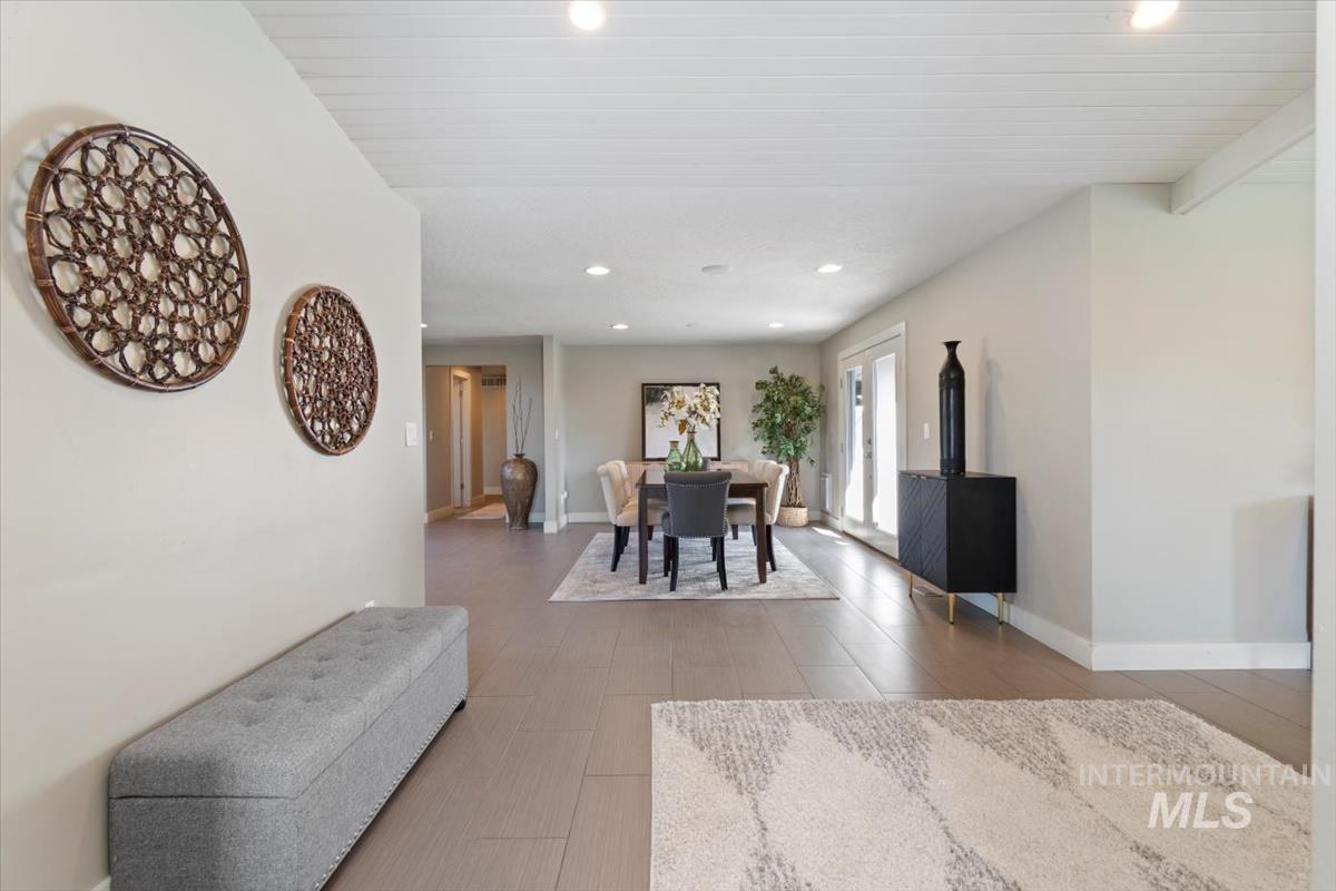 709 E Braemere, Boise, Idaho 83702, 4 Bedrooms, 4.5 Bathrooms, Residential For Sale, Price $1,495,000,MLS 99000927