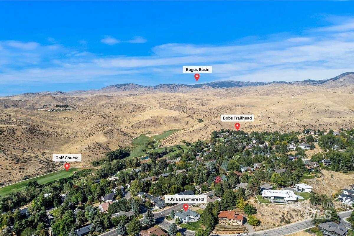 709 E Braemere, Boise, Idaho 83702, 4 Bedrooms, 4.5 Bathrooms, Residential For Sale, Price $1,495,000,MLS 99000927