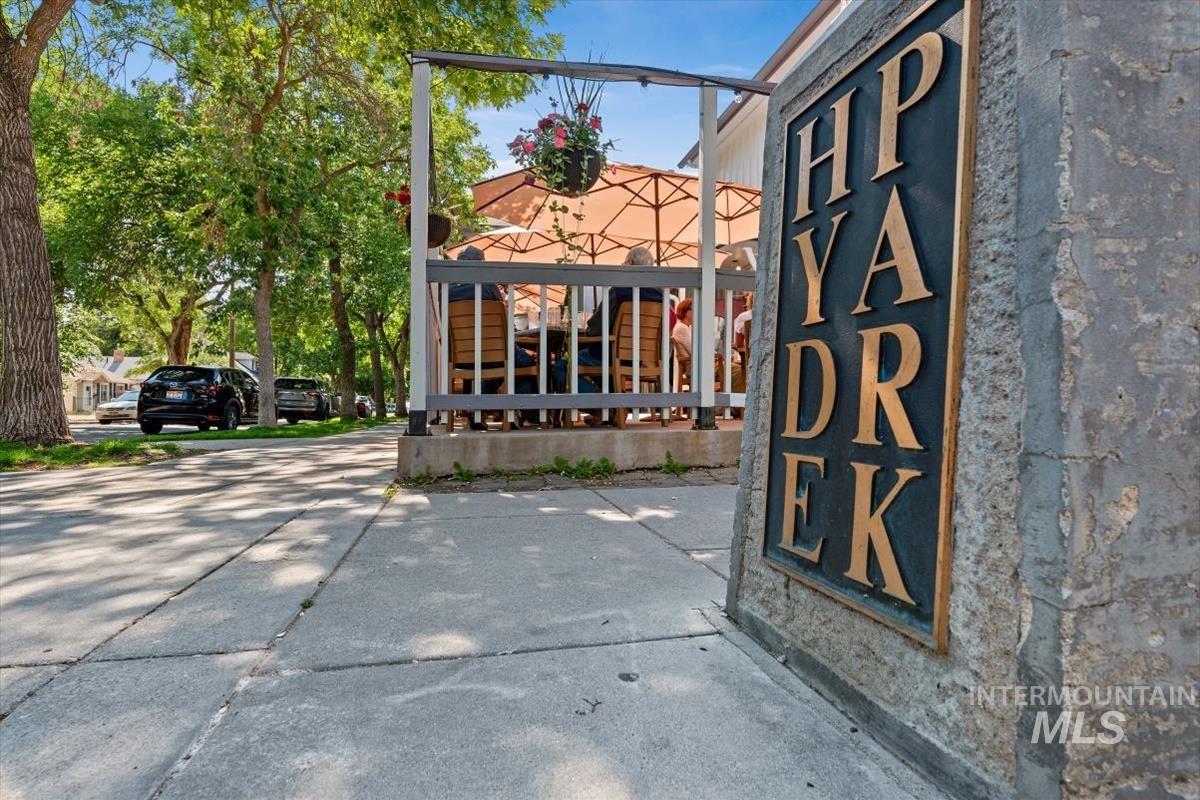709 E Braemere, Boise, Idaho 83702, 4 Bedrooms, 4.5 Bathrooms, Residential For Sale, Price $1,495,000,MLS 99000927