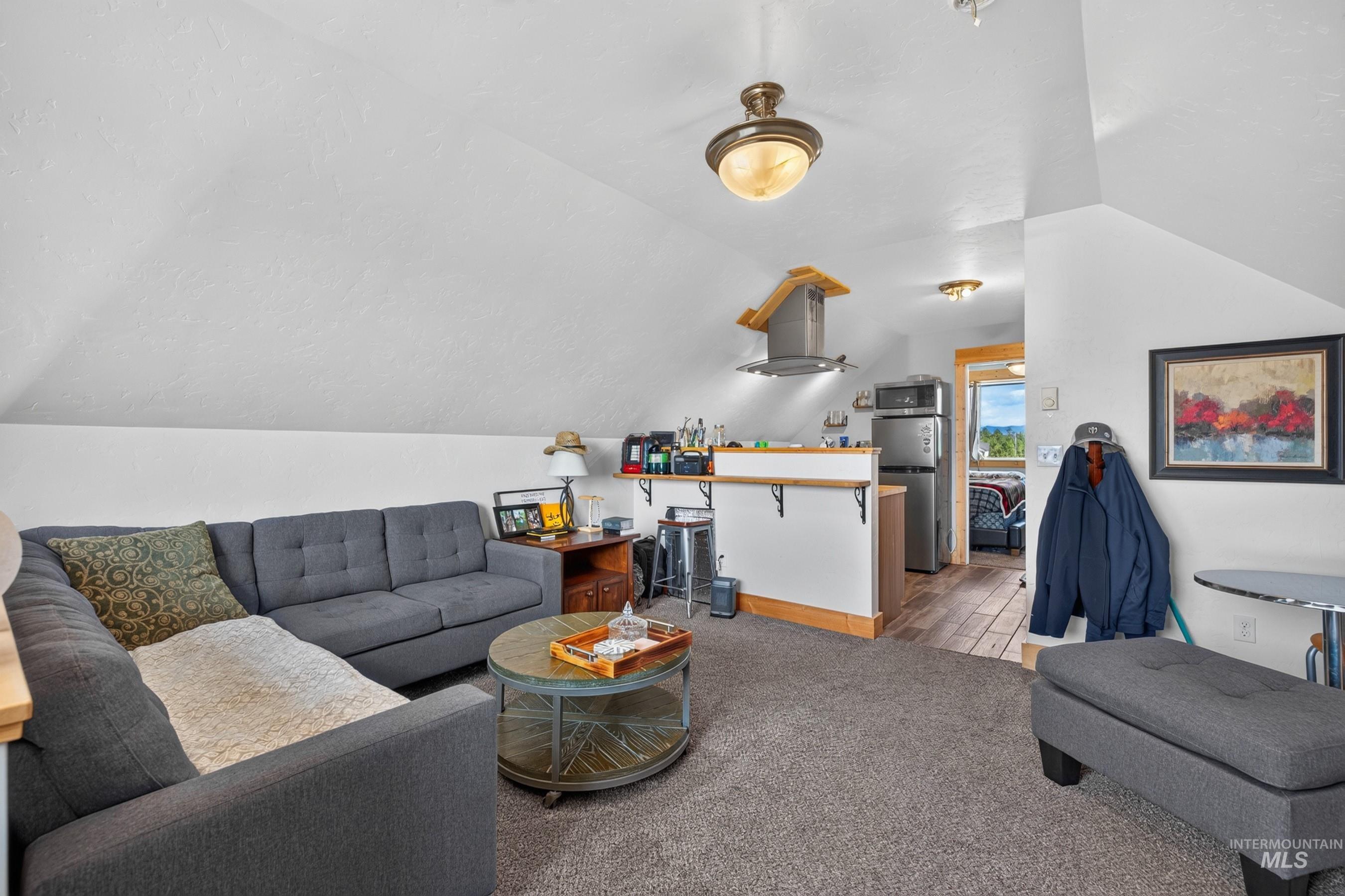 59 Salmon Loop, Donnelly, Idaho 83615, 4 Bedrooms, 3 Bathrooms, Residential For Sale, Price $999,500, 99000930