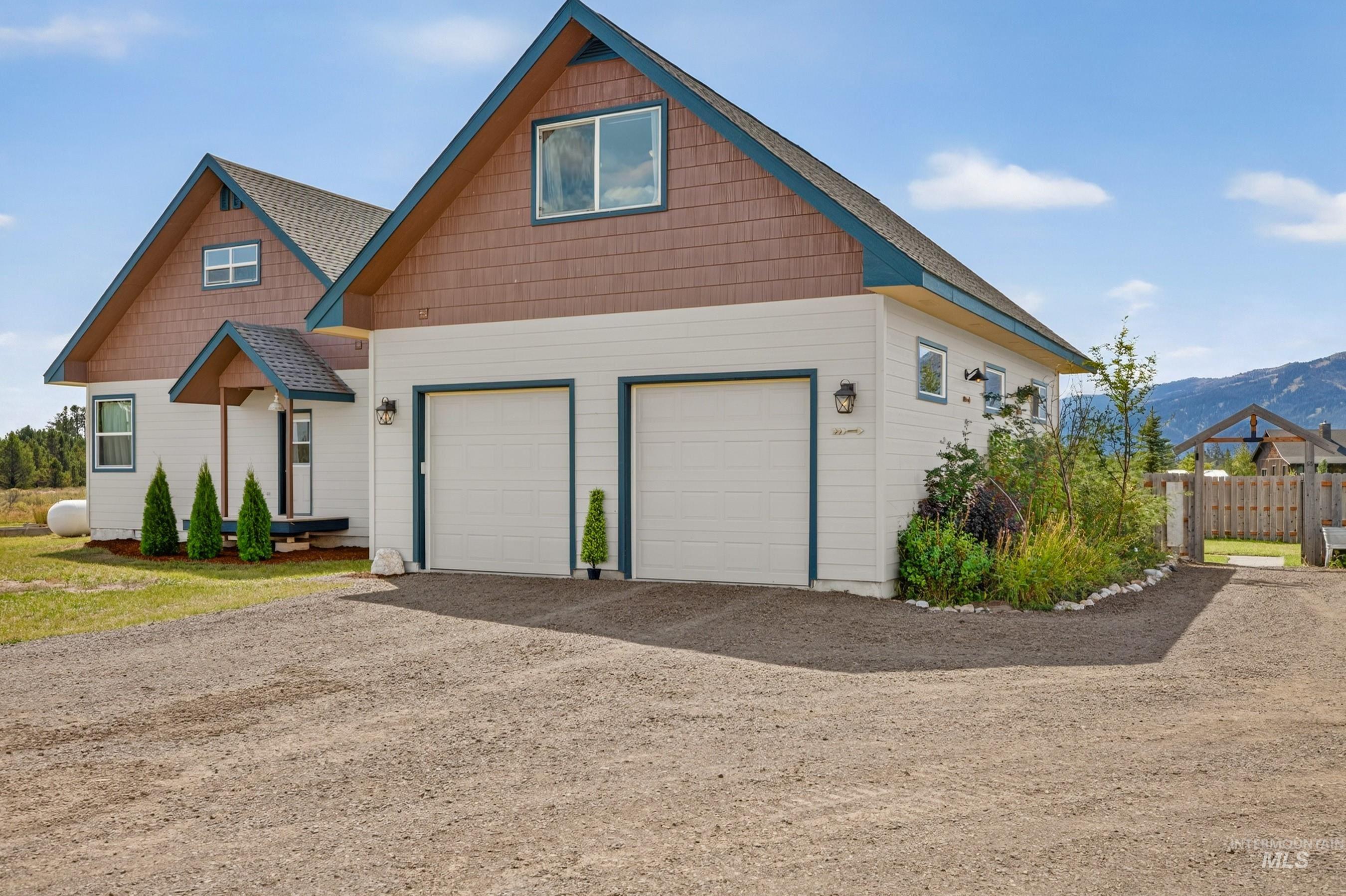 59 Salmon Loop, Donnelly, Idaho 83615, 4 Bedrooms, 3 Bathrooms, Residential For Sale, Price $999,500, 99000930