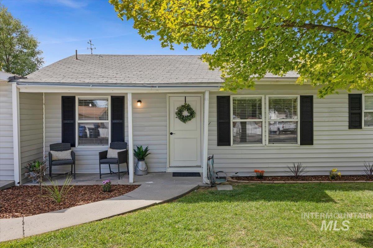 415 Adams Street, Twin Falls, Idaho 83301, 3 Bedrooms, 1 Bathroom, Residential For Sale, Price $309,900,MLS 99000944