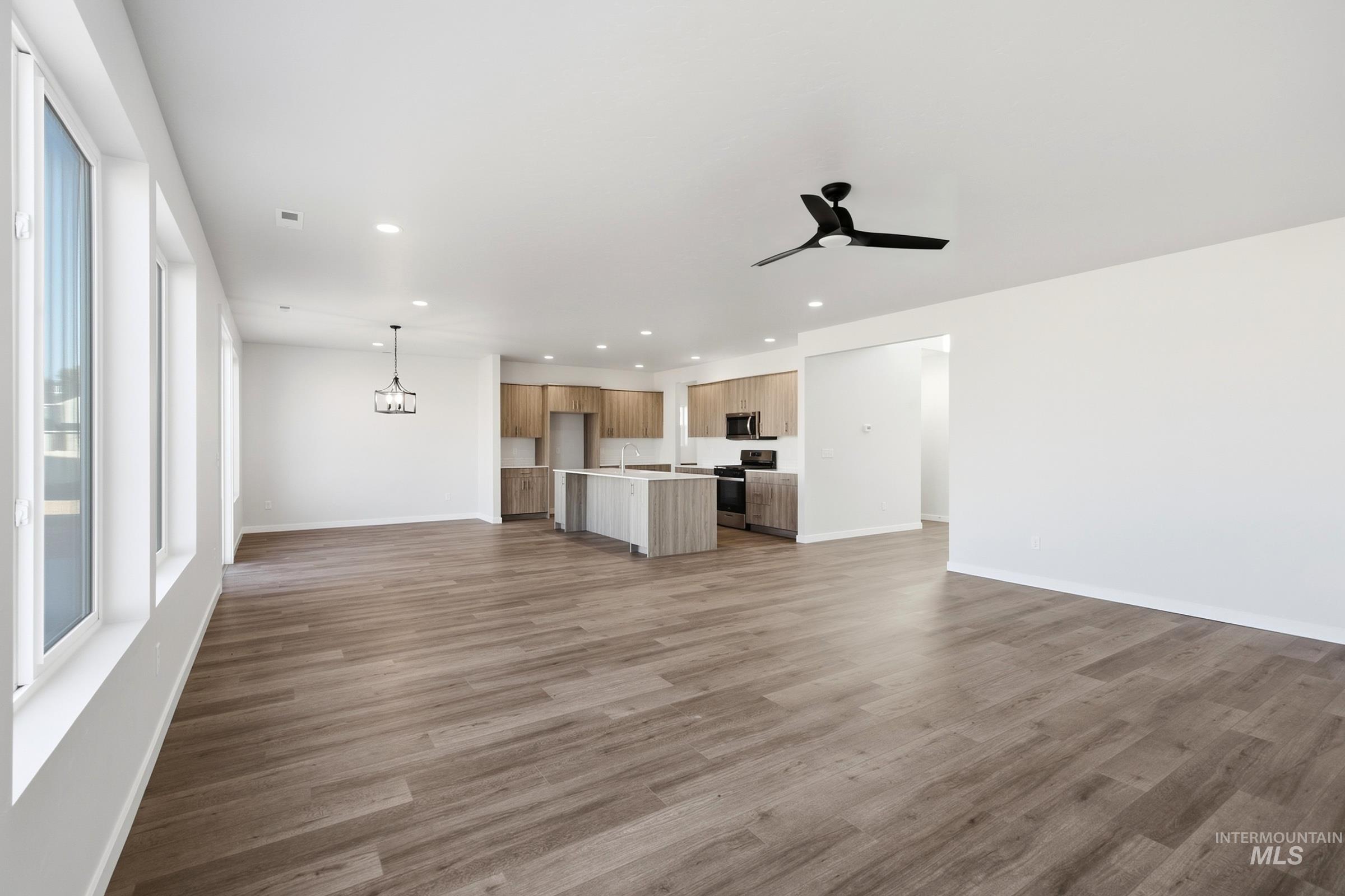 5329 S Big Jacks Creek Ave, Nampa, Idaho 83686, 4 Bedrooms, 3.5 Bathrooms, Residential For Sale, Price $719,990,MLS 99000953