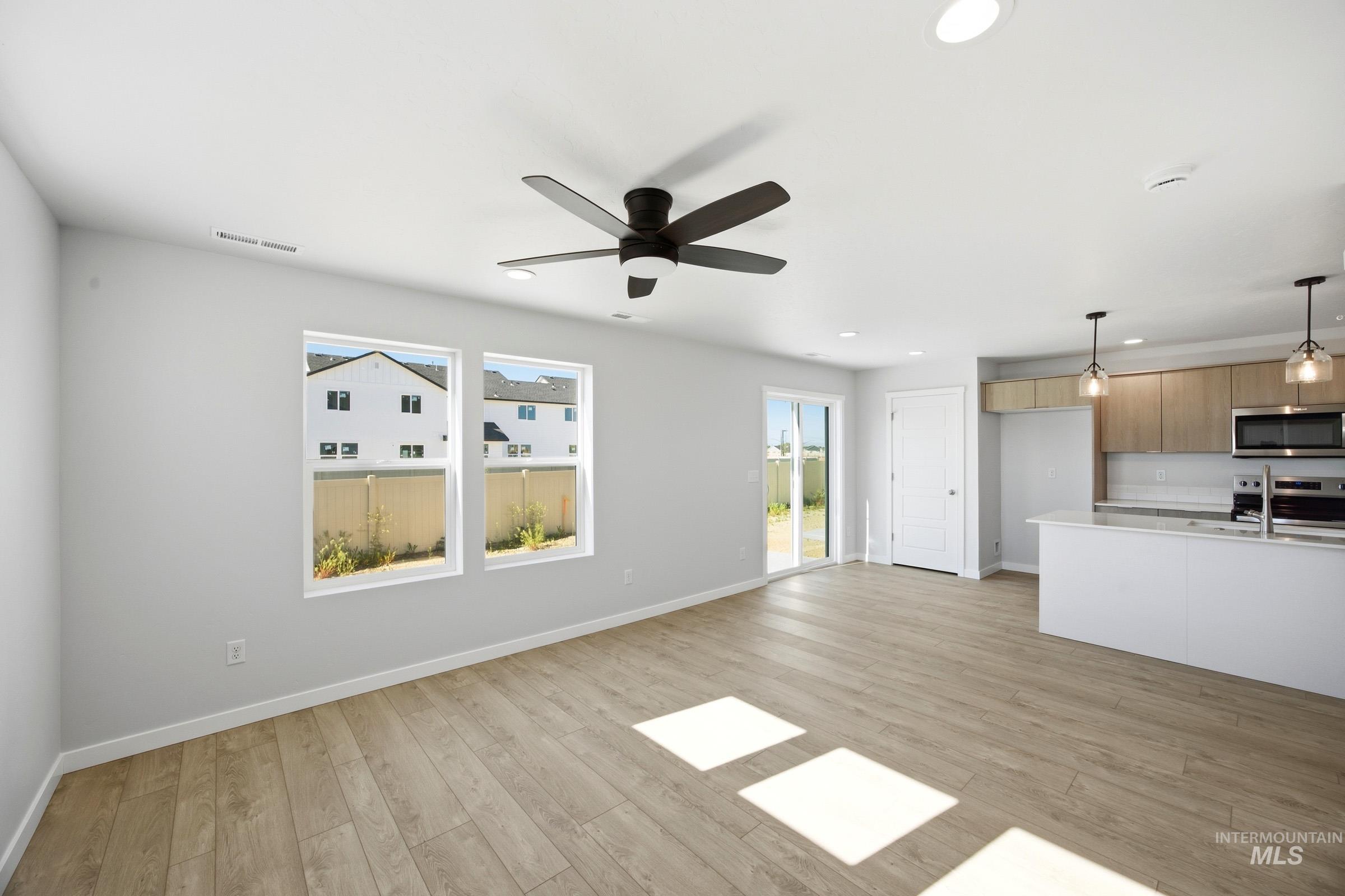 16197 Andes Ave, Caldwell, Idaho 83607, 3 Bedrooms, 2.5 Bathrooms, Residential For Sale, Price $366,990,MLS 99000957