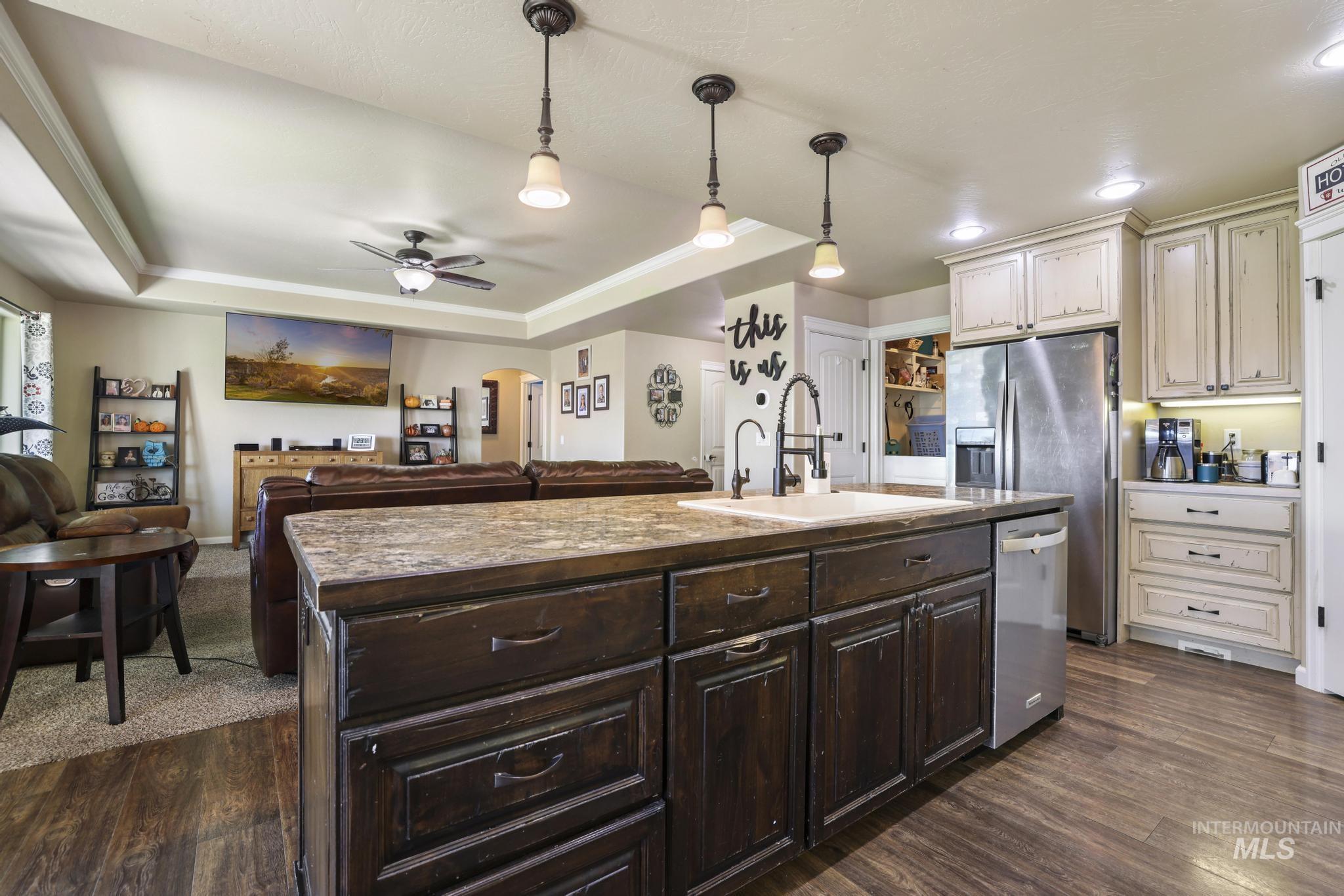 3705 E 3755 N, Kimberly, Idaho 83341, 4 Bedrooms, 2 Bathrooms, Residential For Sale, Price $669,000,MLS 99000958