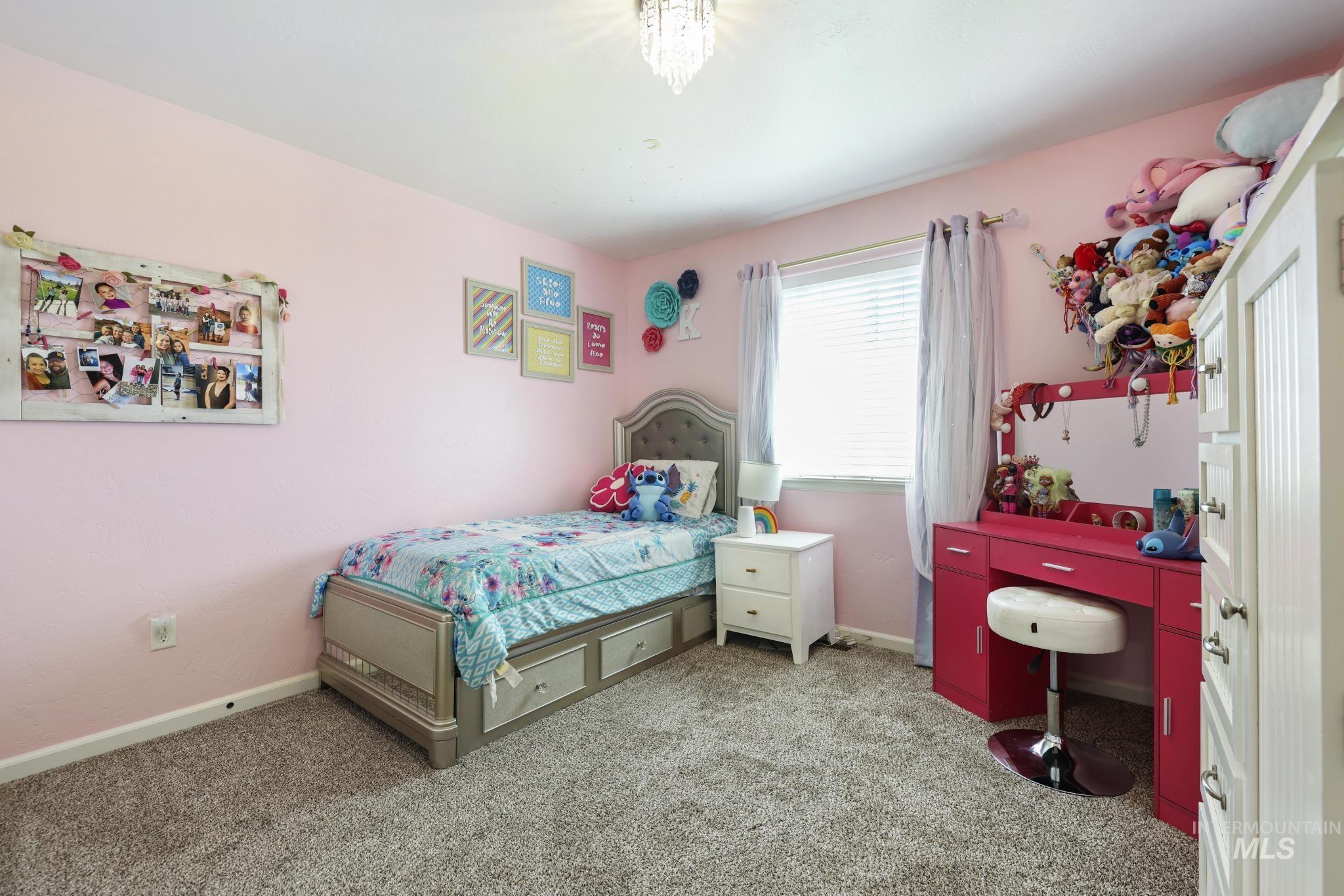 3705 E 3755 N, Kimberly, Idaho 83341, 4 Bedrooms, 2 Bathrooms, Residential For Sale, Price $669,000,MLS 99000958