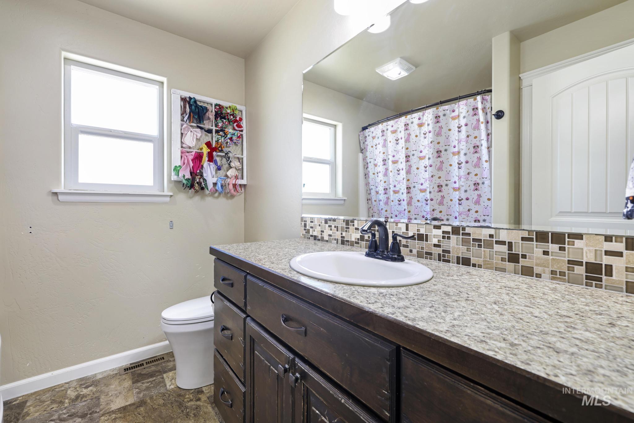 3705 E 3755 N, Kimberly, Idaho 83341, 4 Bedrooms, 2 Bathrooms, Residential For Sale, Price $669,000,MLS 99000958