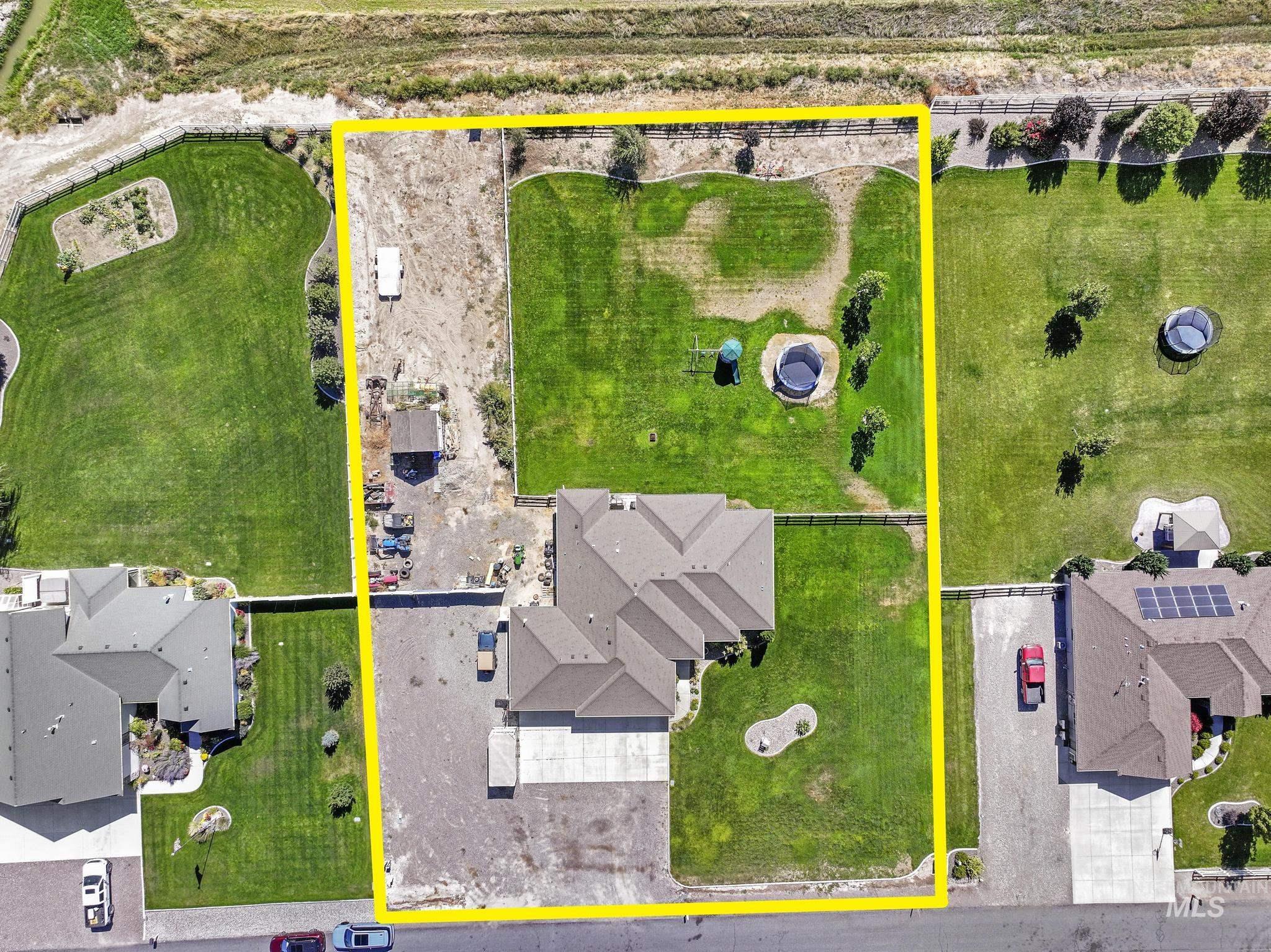 3705 E 3755 N, Kimberly, Idaho 83341, 4 Bedrooms, 2 Bathrooms, Residential For Sale, Price $669,000,MLS 99000958