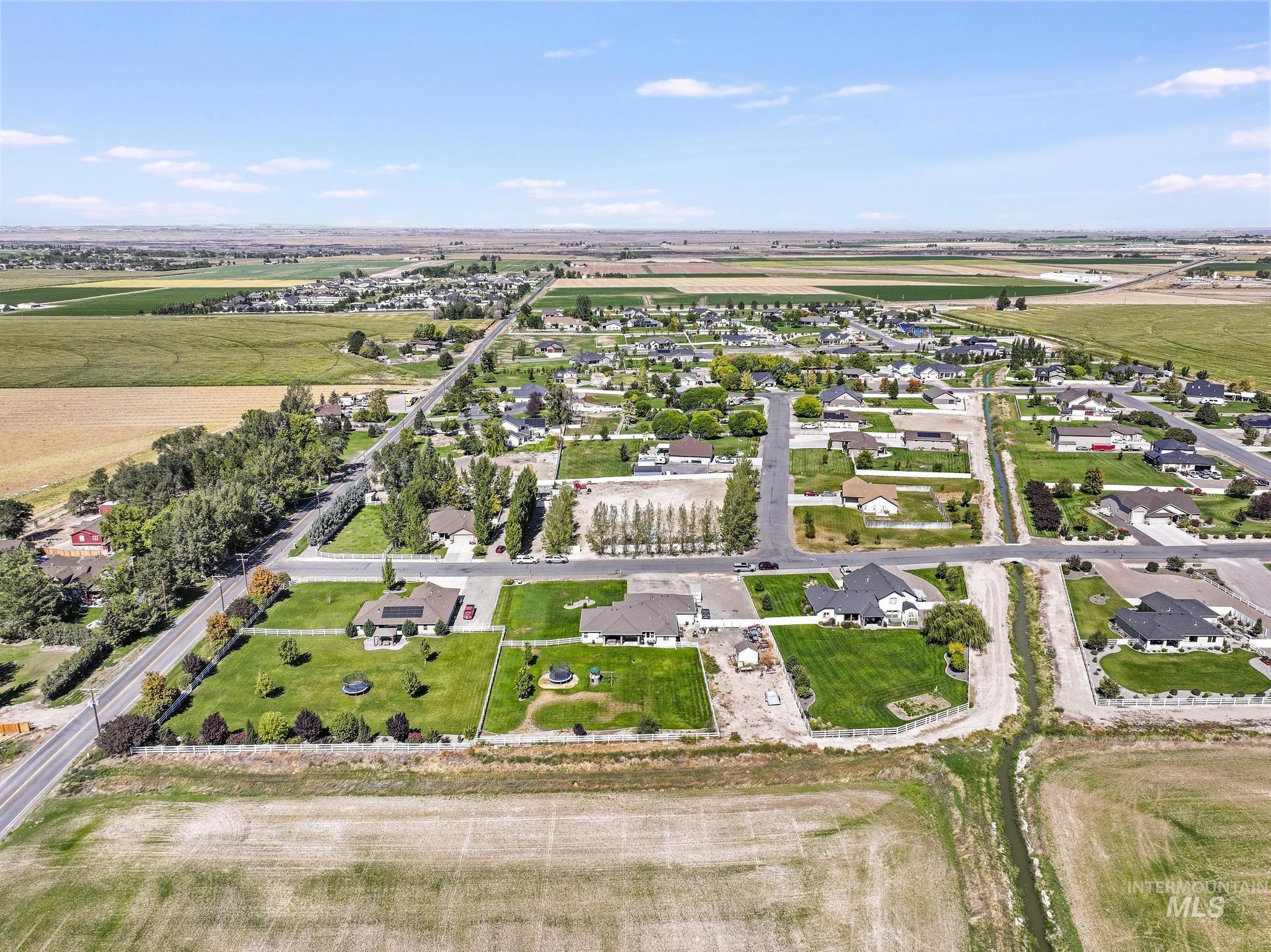 3705 E 3755 N, Kimberly, Idaho 83341, 4 Bedrooms, 2 Bathrooms, Residential For Sale, Price $669,000,MLS 99000958