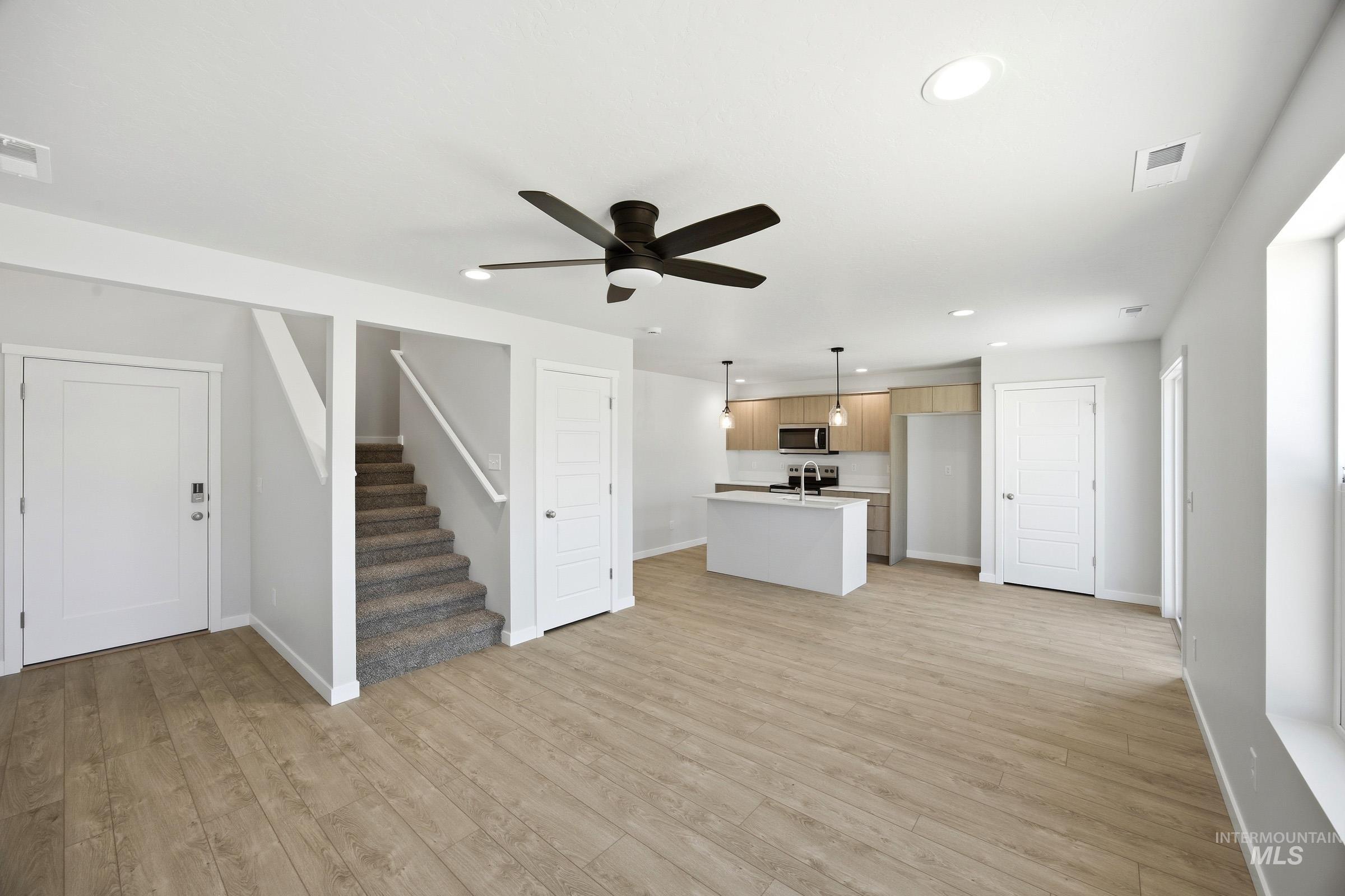 16203 Andes Ave, Caldwell, Idaho 83607, 3 Bedrooms, 2.5 Bathrooms, Residential For Sale, Price $360,990,MLS 99000959