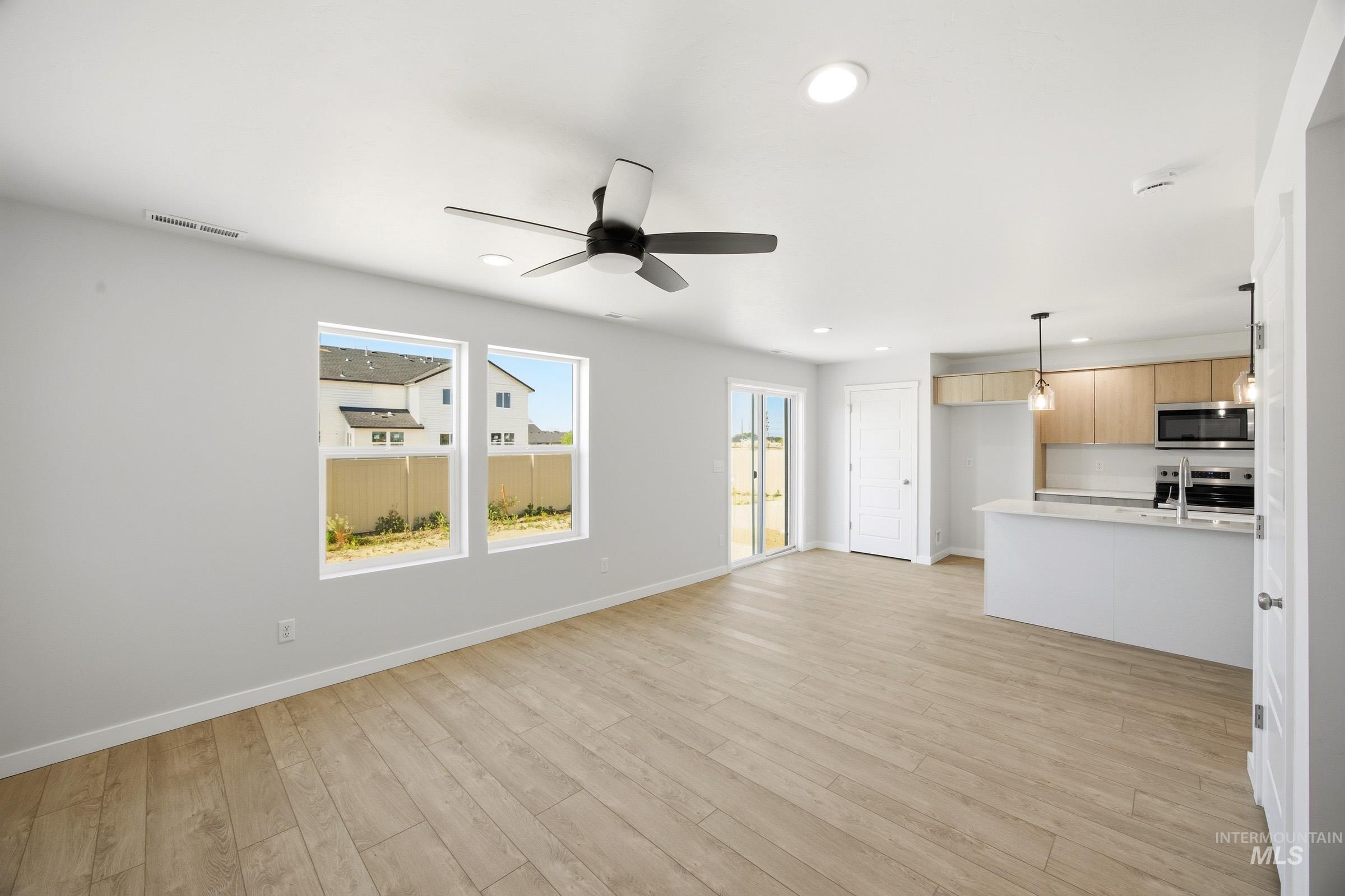 16207 Andes Ave, Caldwell, Idaho 83607, 3 Bedrooms, 2.5 Bathrooms, Residential For Sale, Price $359,990,MLS 99000961