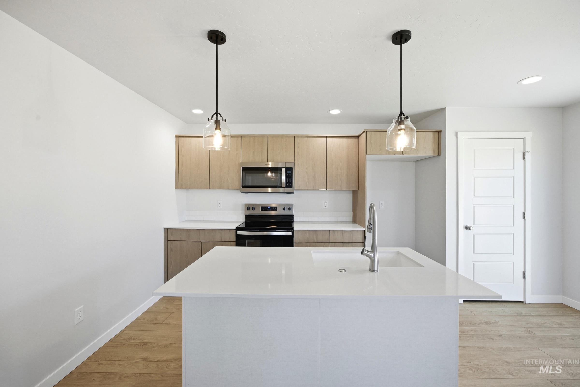 16211 Andes Ave, Caldwell, Idaho 83607, 3 Bedrooms, 2.5 Bathrooms, Residential For Sale, Price $365,990,MLS 99000963