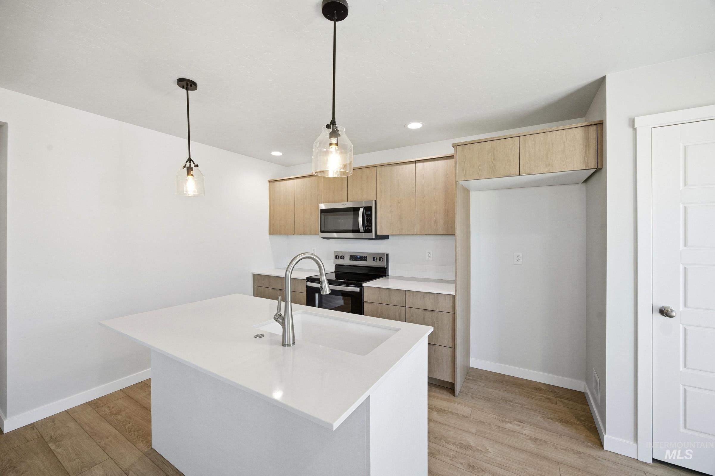 16211 Andes Ave, Caldwell, Idaho 83607, 3 Bedrooms, 2.5 Bathrooms, Residential For Sale, Price $365,990,MLS 99000963