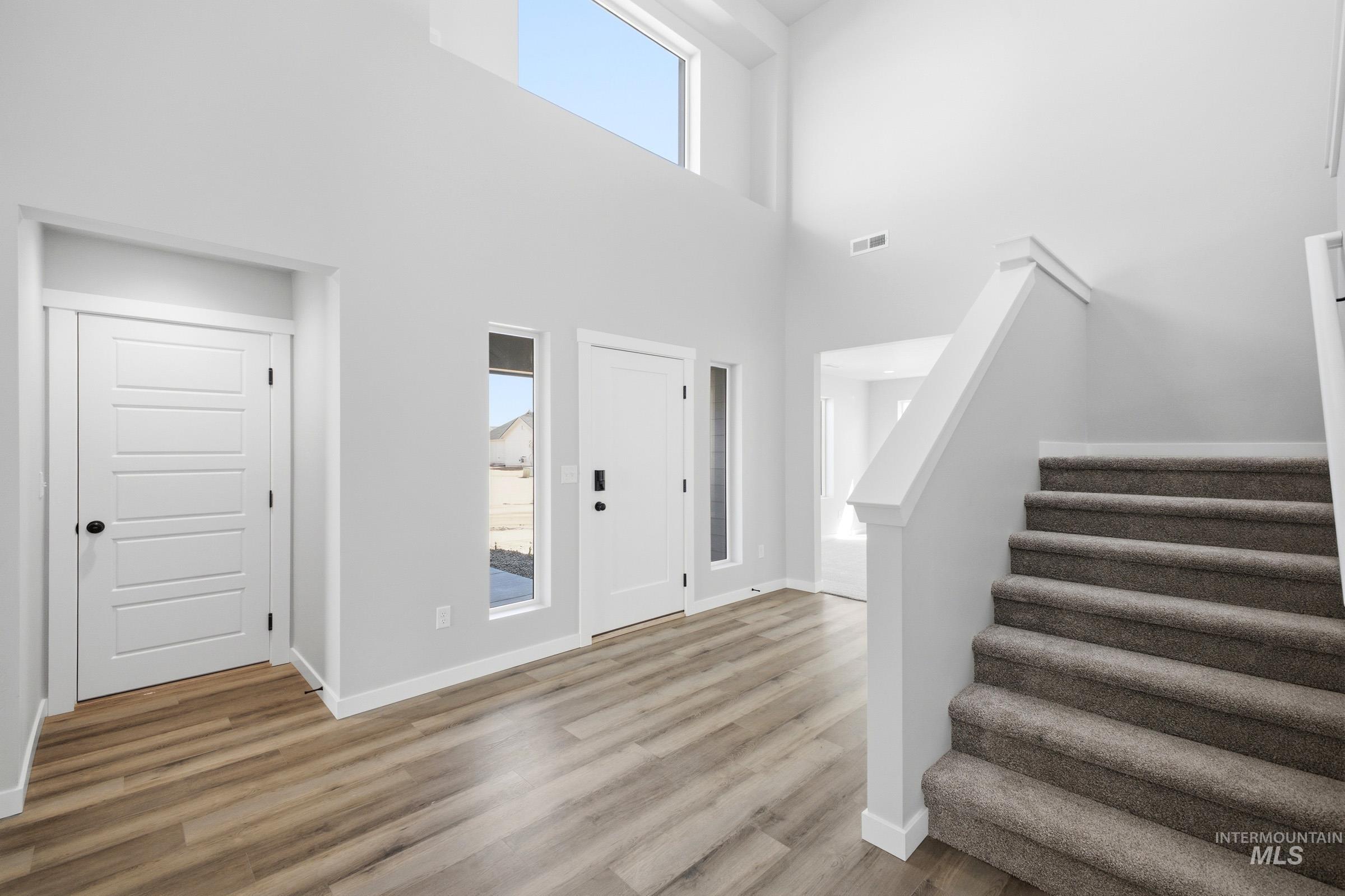 5032 S Bleachfield Ave, Meridian, Idaho 83642, 4 Bedrooms, 3 Bathrooms, Residential For Sale, Price $769,990,MLS 99000964