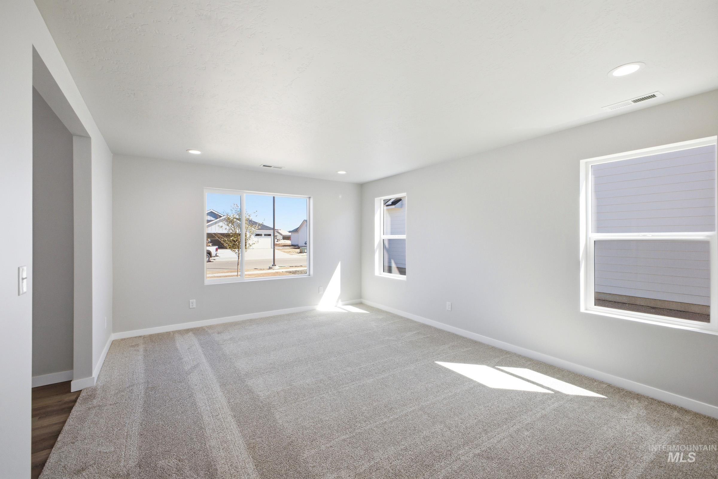 5032 S Bleachfield Ave, Meridian, Idaho 83642, 4 Bedrooms, 3 Bathrooms, Residential For Sale, Price $769,990,MLS 99000964