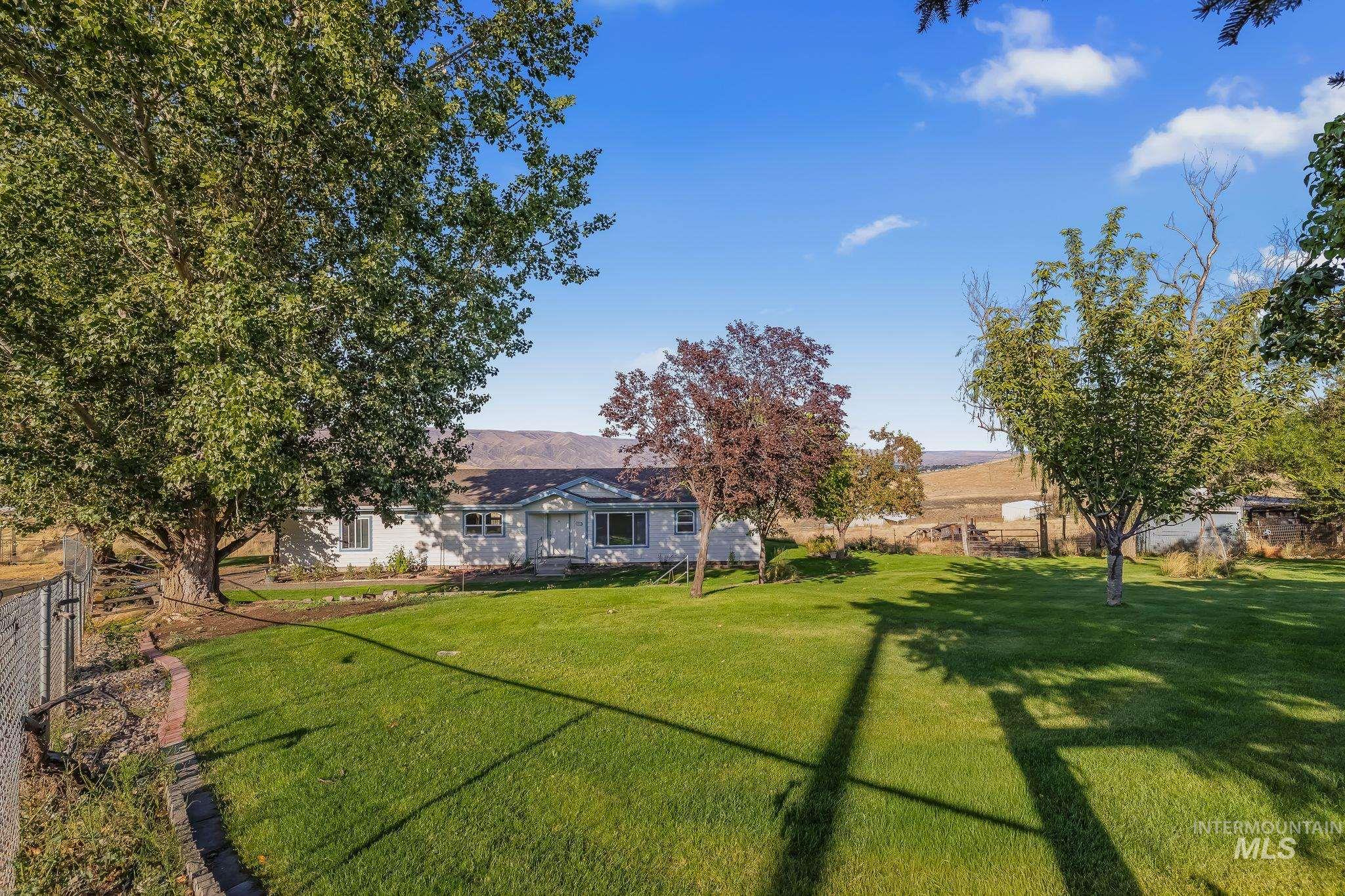 251 Witters Ct, Clarkston, Washington 99403, 3 Bedrooms, 2 Bathrooms, Residential For Sale, Price $429,000, 99000965