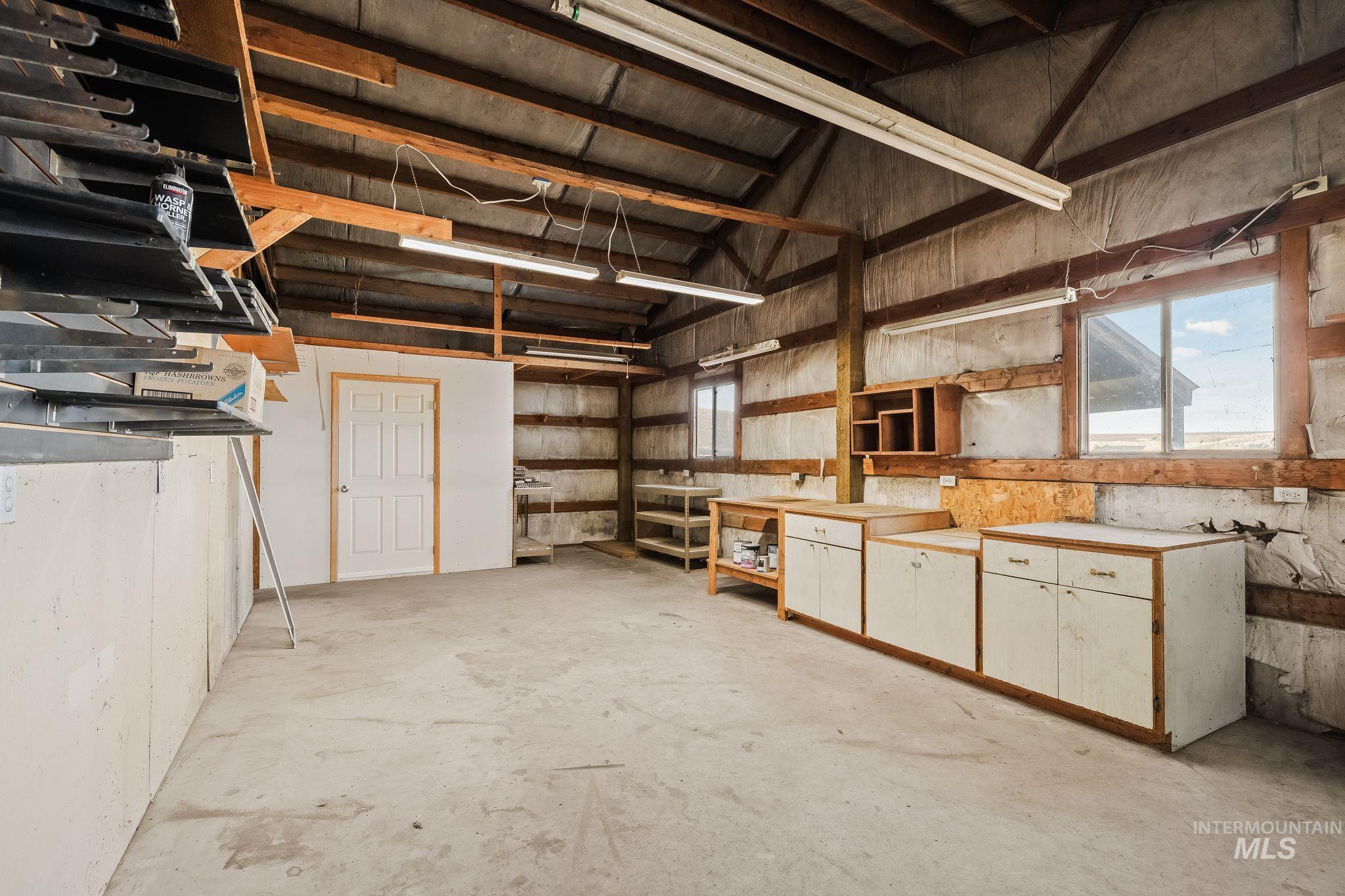 251 Witters Ct, Clarkston, Washington 99403, 3 Bedrooms, 2 Bathrooms, Residential For Sale, Price $429,000, 99000965