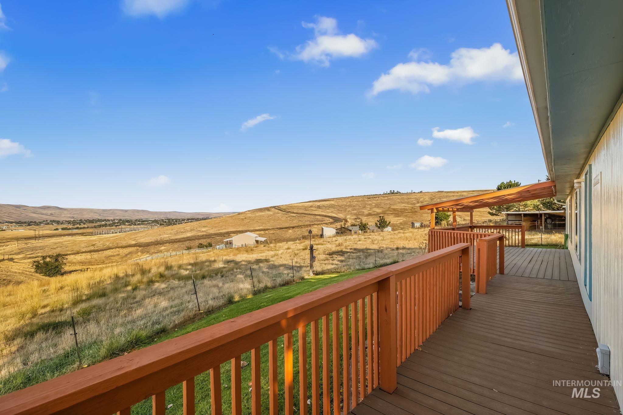 251 Witters Ct, Clarkston, Washington 99403, 3 Bedrooms, 2 Bathrooms, Residential For Sale, Price $429,000, 99000965
