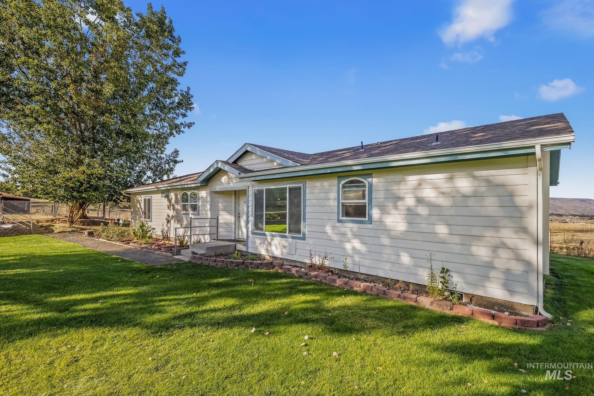 251 Witters Ct, Clarkston, Washington 99403, 3 Bedrooms, 2 Bathrooms, Residential For Sale, Price $429,000, 99000965