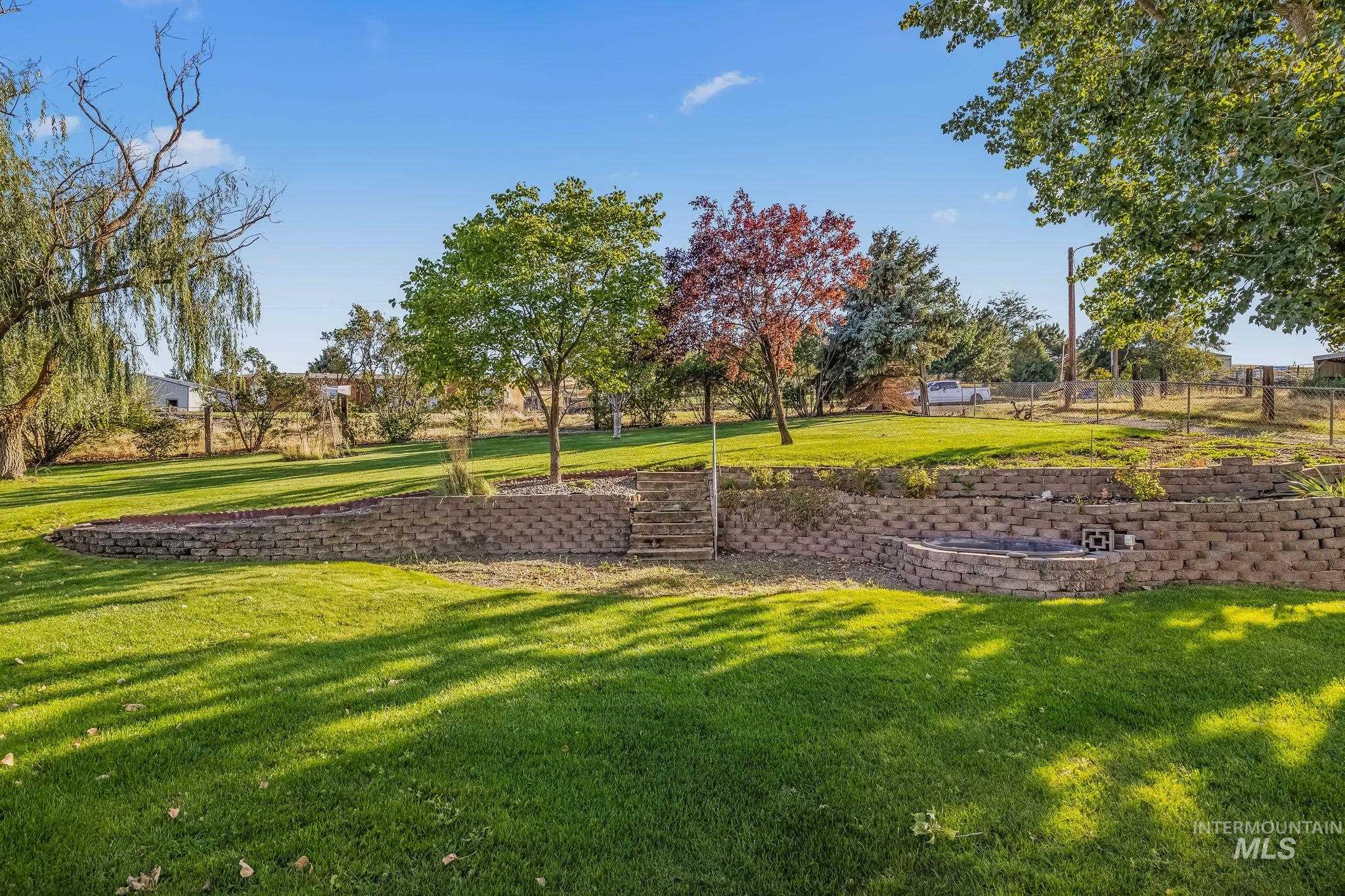 251 Witters Ct, Clarkston, Washington 99403, 3 Bedrooms, 2 Bathrooms, Residential For Sale, Price $429,000, 99000965