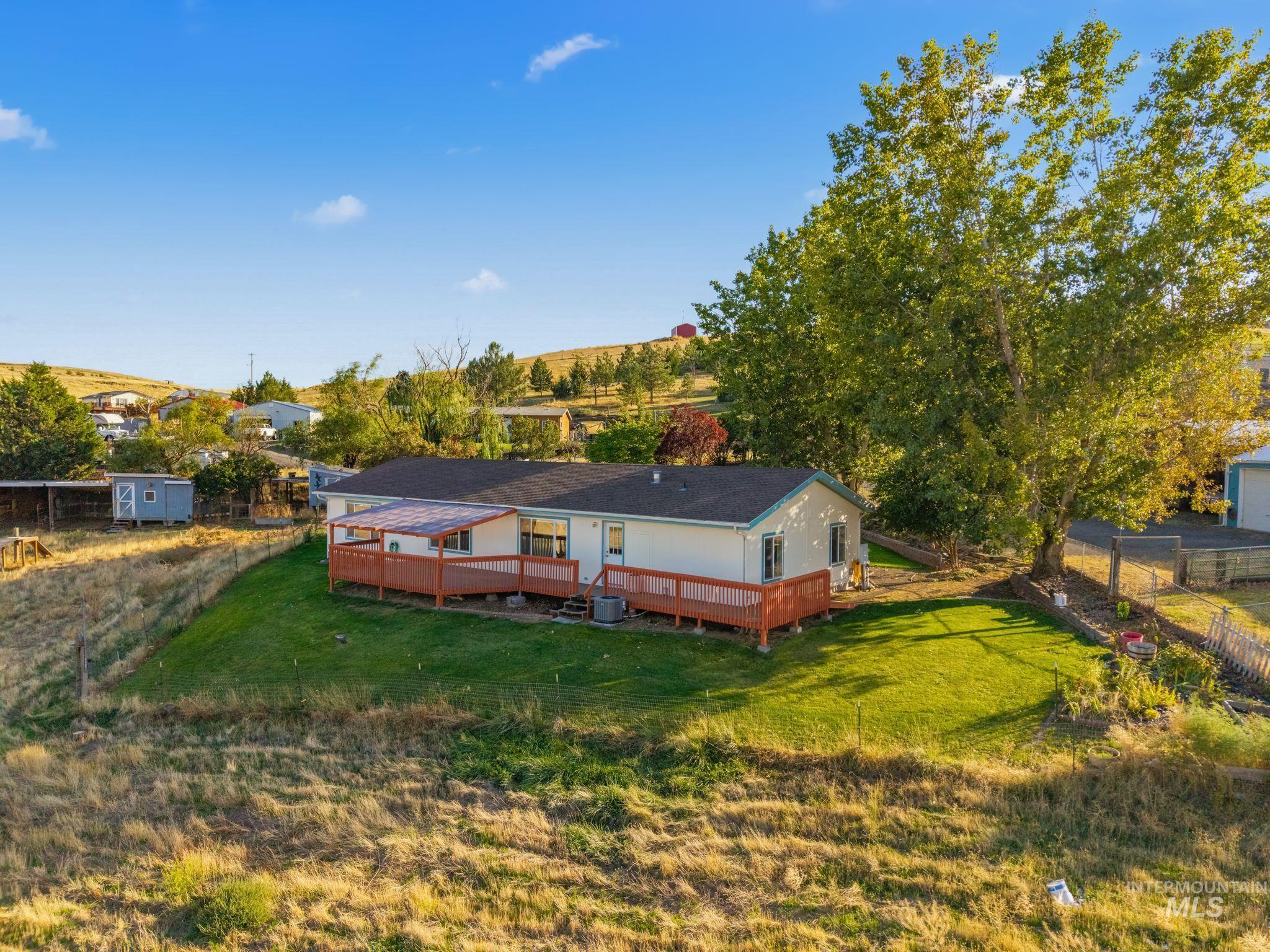 251 Witters Ct, Clarkston, Washington 99403, 3 Bedrooms, 2 Bathrooms, Residential For Sale, Price $429,000, 99000965