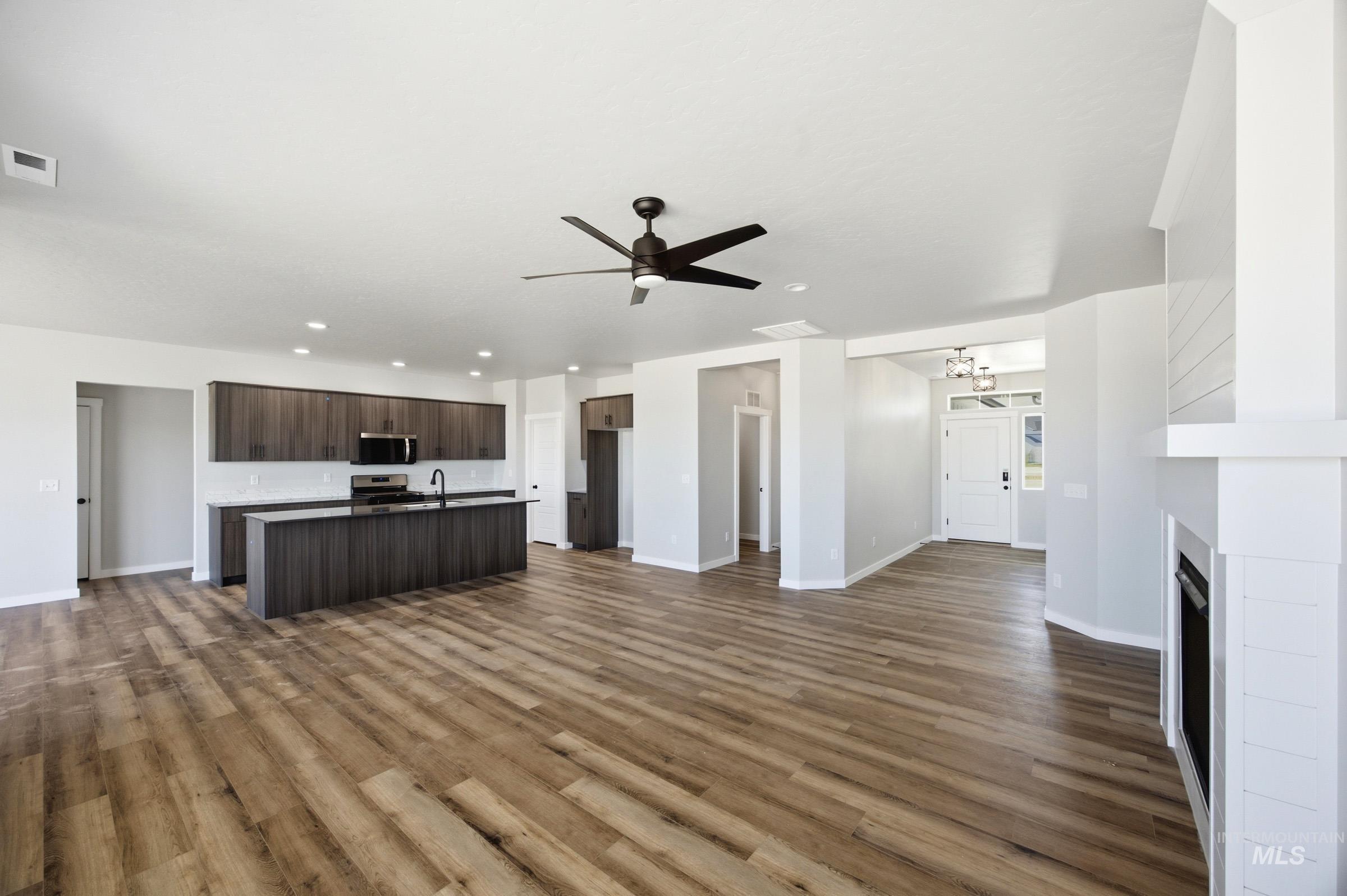4344 E Rincon Dr, Meridian, Idaho 83642, 3 Bedrooms, 2 Bathrooms, Residential For Sale, Price $664,990,MLS 99000970