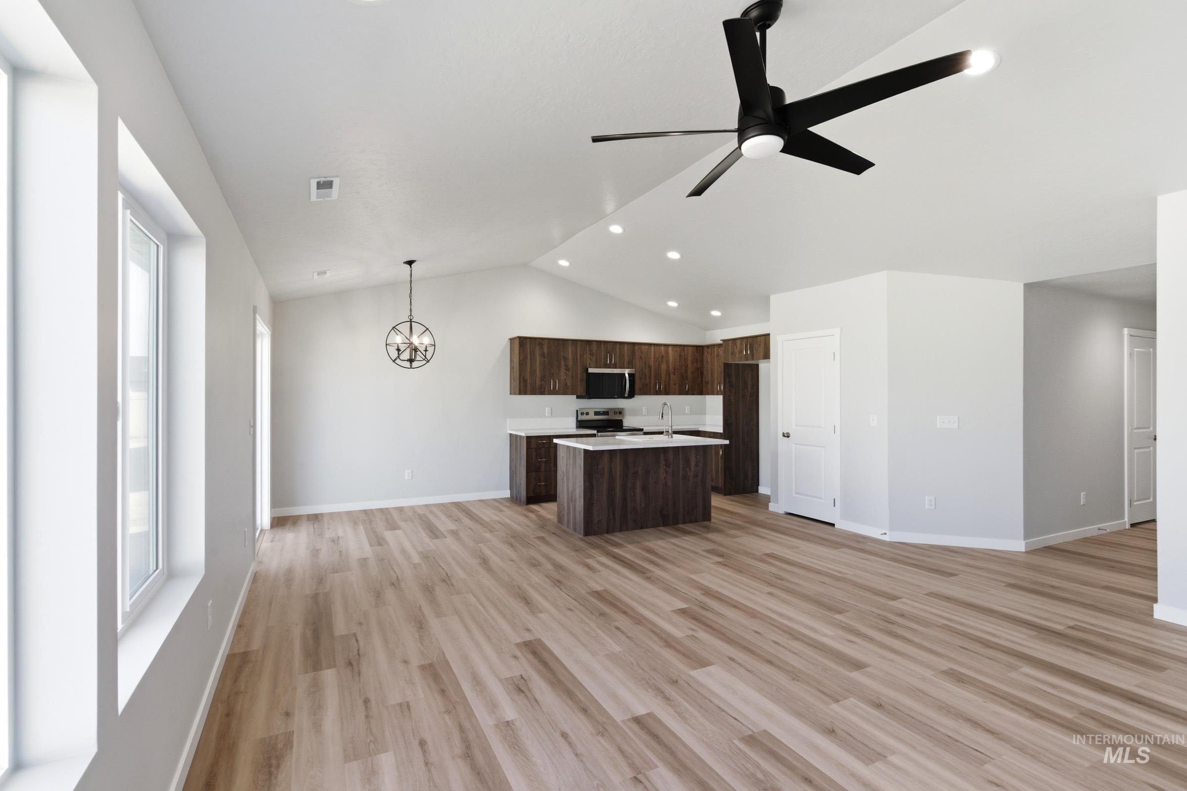 2435 W Red Jasper Dr, Kuna, Idaho 83634, 3 Bedrooms, 2 Bathrooms, Residential For Sale, Price $424,990,MLS 99000973